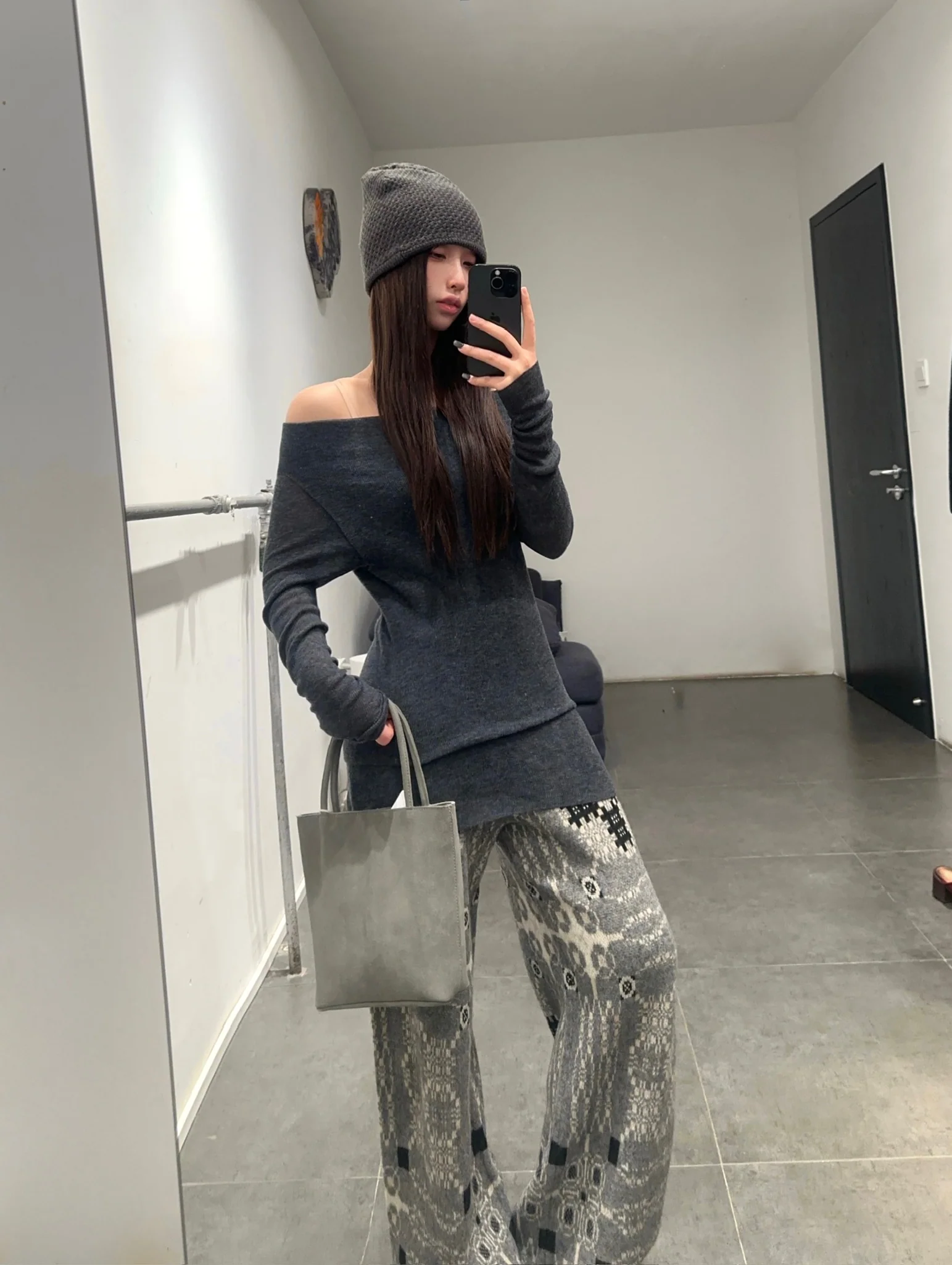 SWAYING 25 Early Spring Water-soluble Wool Fake Two-piece Sweater Series SW-SW25PS1T06-HEIHUI Black and Gray SW-SW25PS1T06 - Image 11