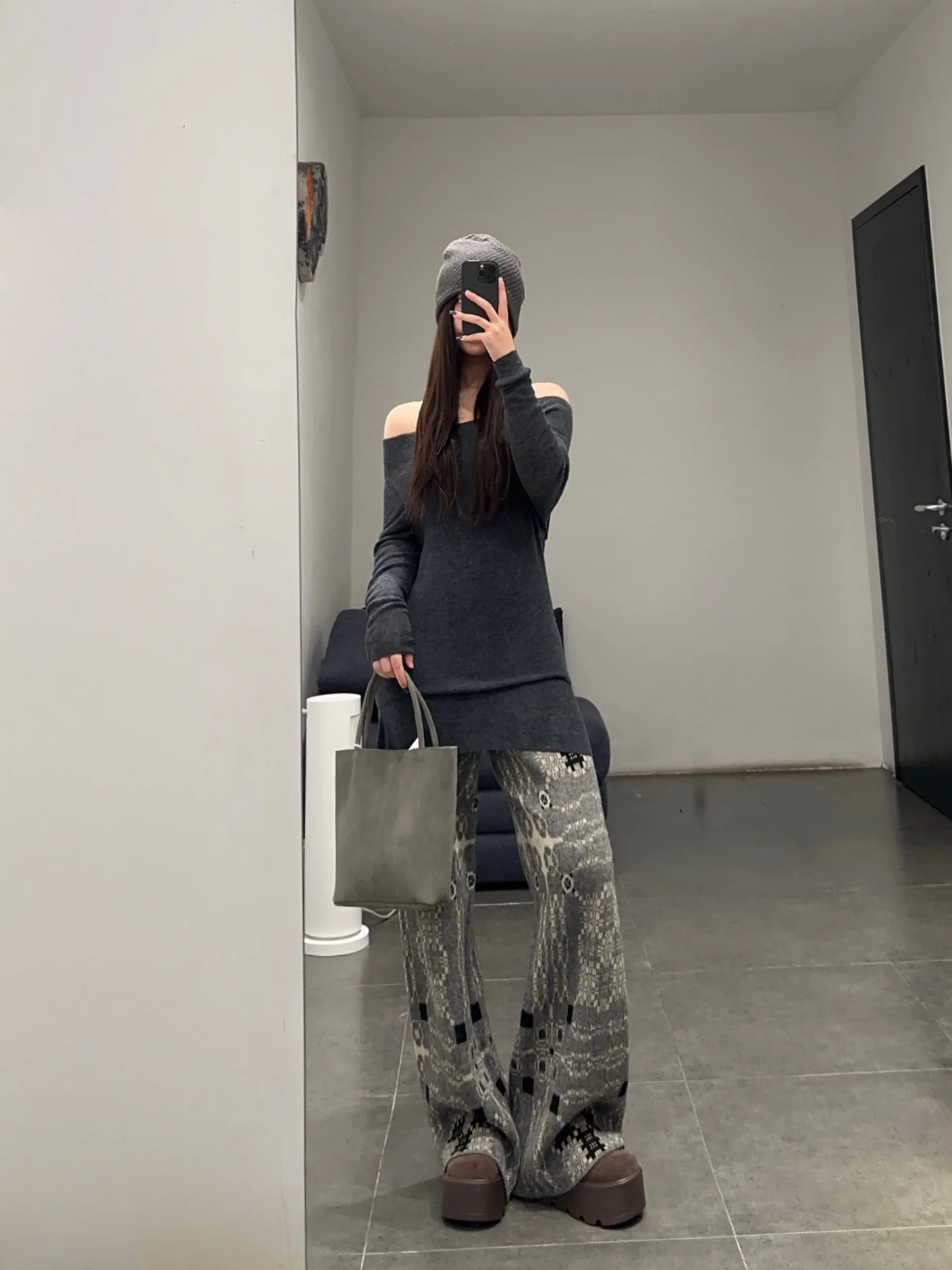 SWAYING 25 Early Spring Water-soluble Wool Fake Two-piece Sweater Series SW-SW25PS1T06-HEIHUI Black and Gray SW-SW25PS1T06 - Image 13