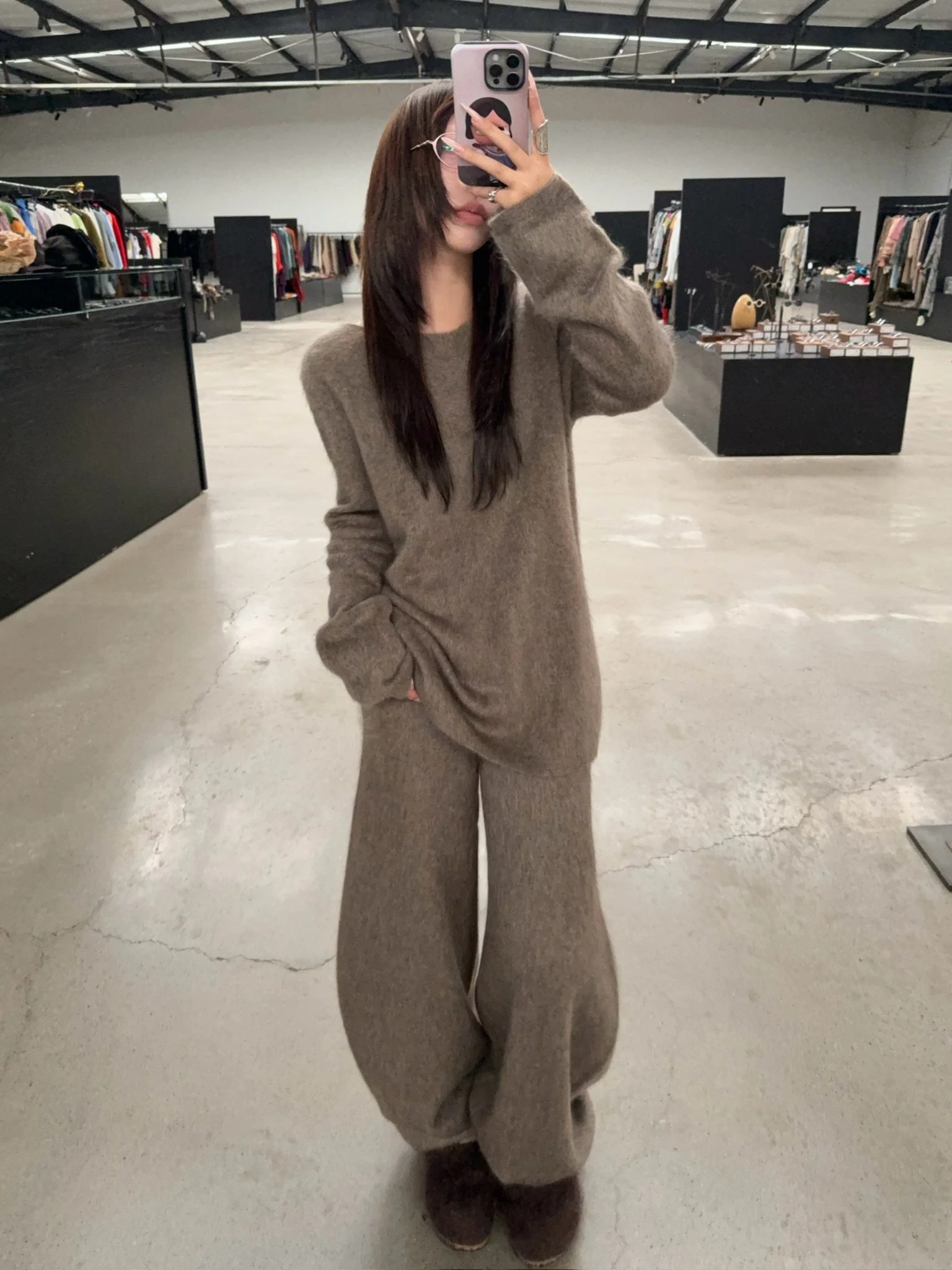 SWAYING 25 Autumn/Winter Off-the-Shoulder Yak Fleece Pullover SW-SW25AW1T39C2S4-HZ Grey Brown - Image 10