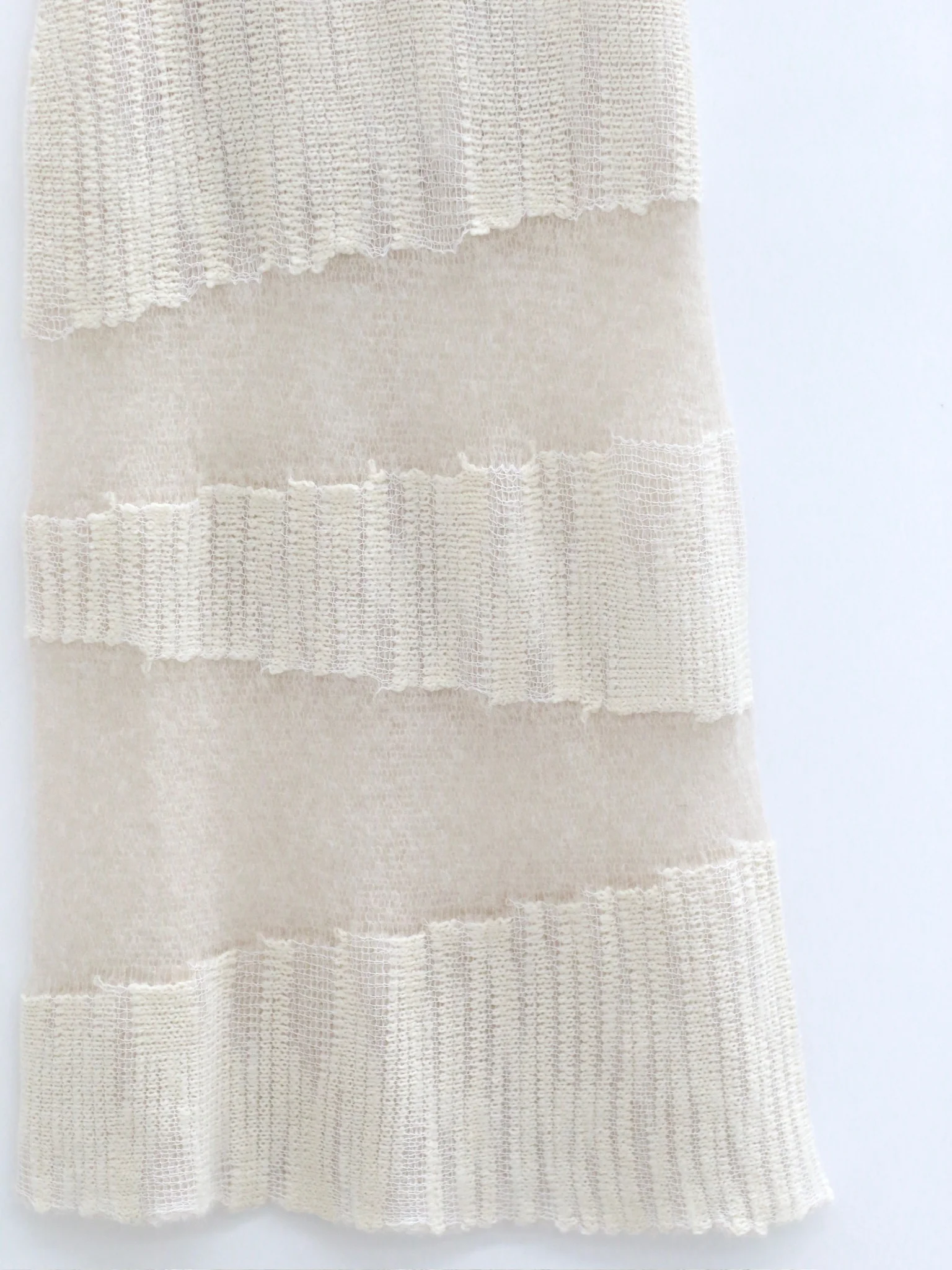 SWAYING 25 Fall/Winter Irregular Diagonal Striped Cutout Maxi Skirt SW-SW25AW3B07C1S2-BAI White - Image 4