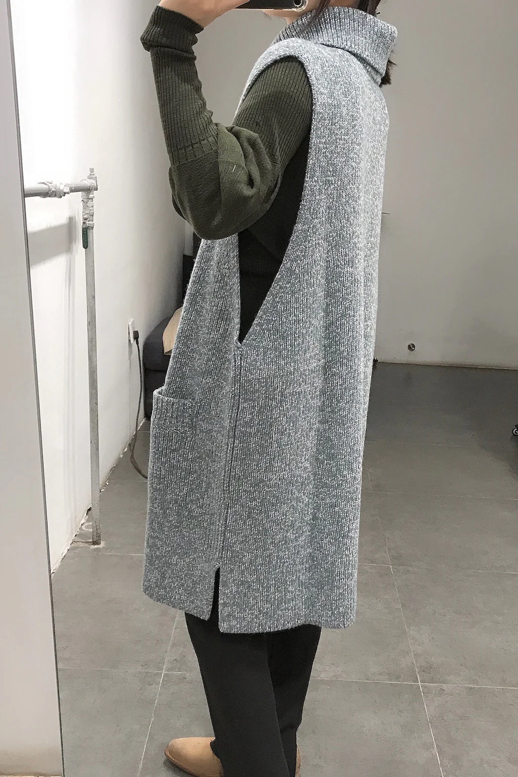 SWAYING/KNIT Lapel Pocket Detail Vest SW202SZ33 Green PS5 - Image 9