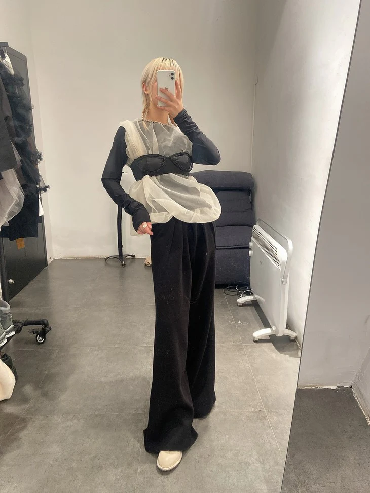 SWAYING/KNIT pleated detail knit trousers SW202XZ19 - Image 7