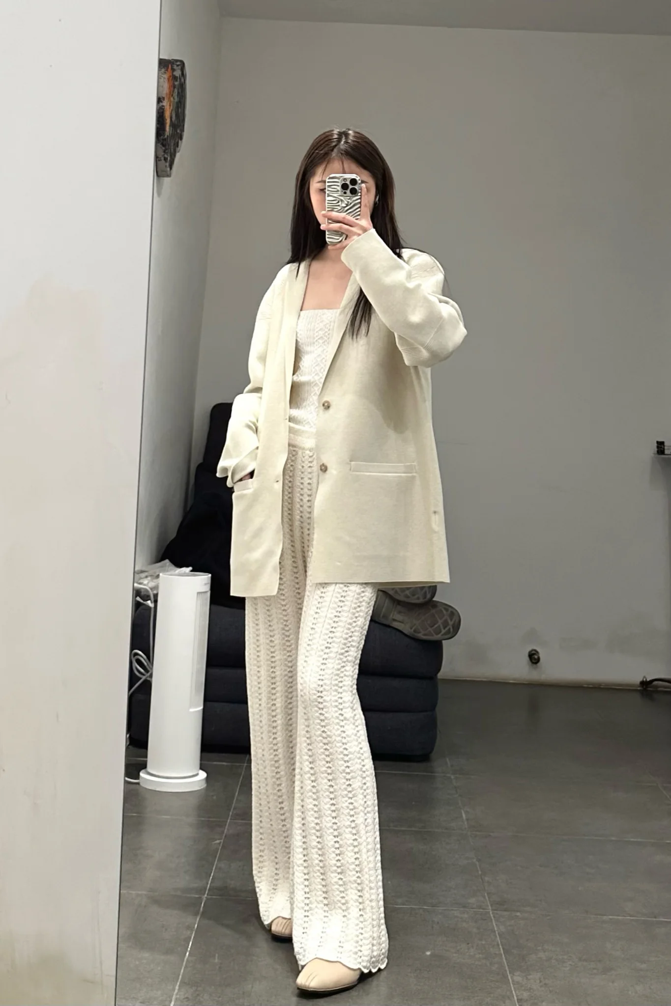 SWAYING/KNIT Scalloped fishbone trousers SW22AW3B25 White - Image 16