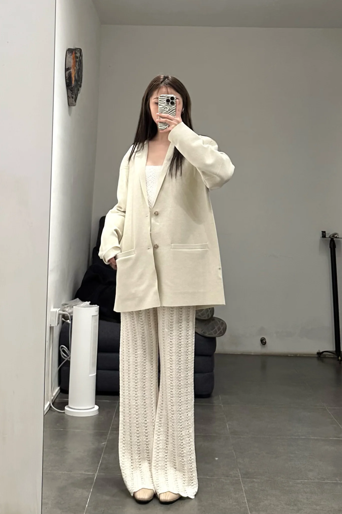 SWAYING/KNIT Scalloped fishbone trousers SW22AW3B25 White - Image 17