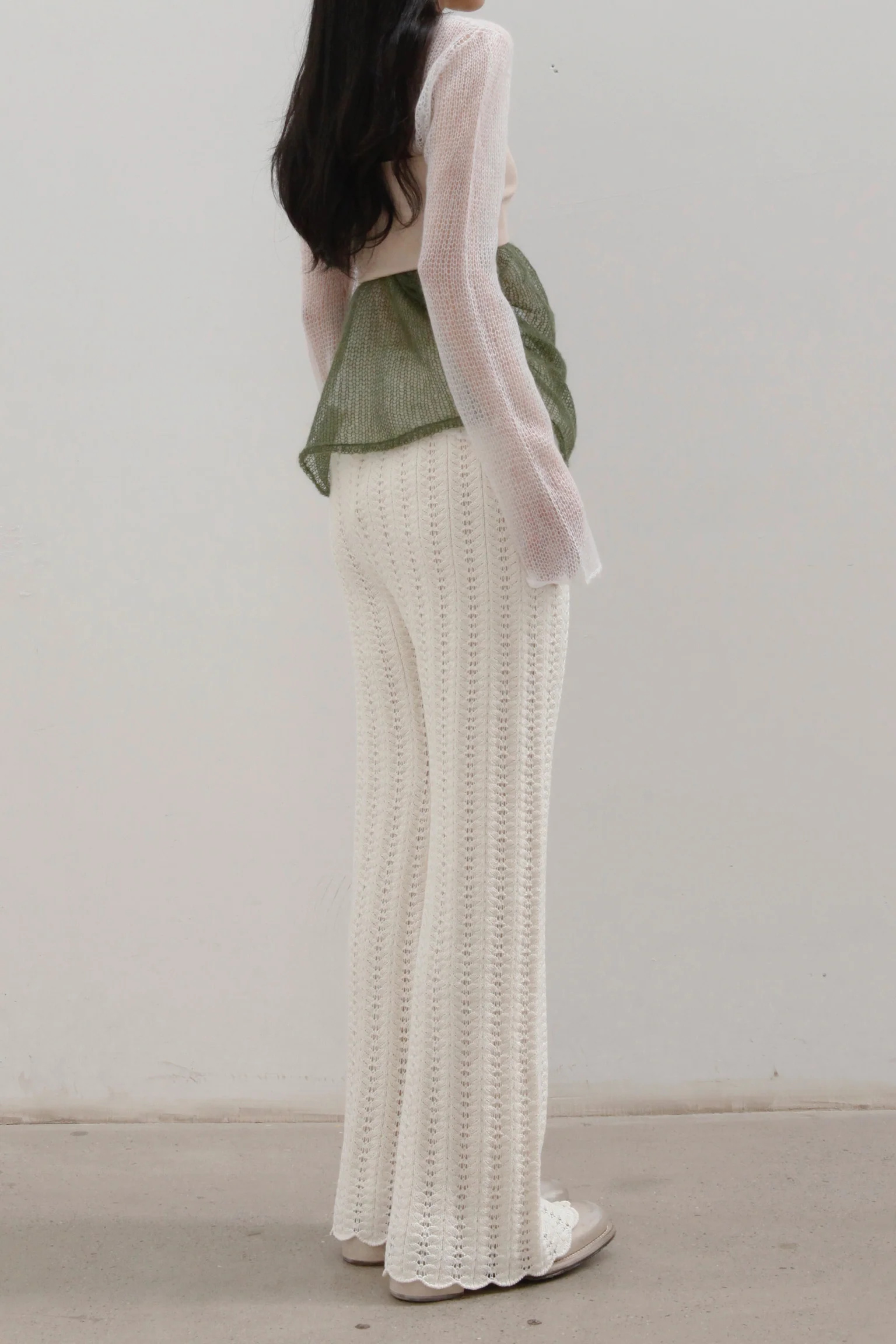 SWAYING/KNIT Scalloped fishbone trousers SW22AW3B25 White - Image 4