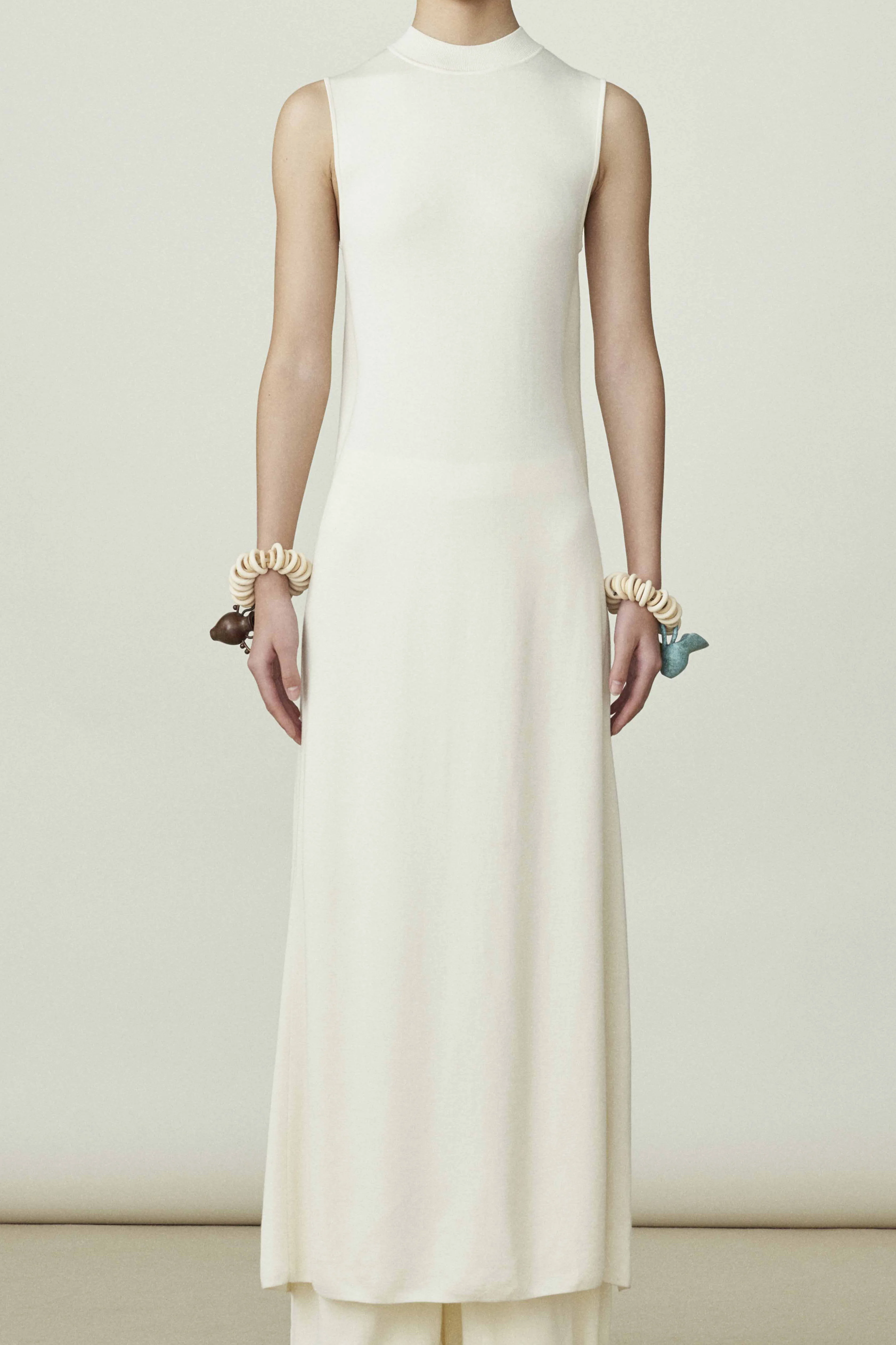 SWAYING/KNIT Silk Cashmere Back Slit Long Vest SW24SS1T17 White