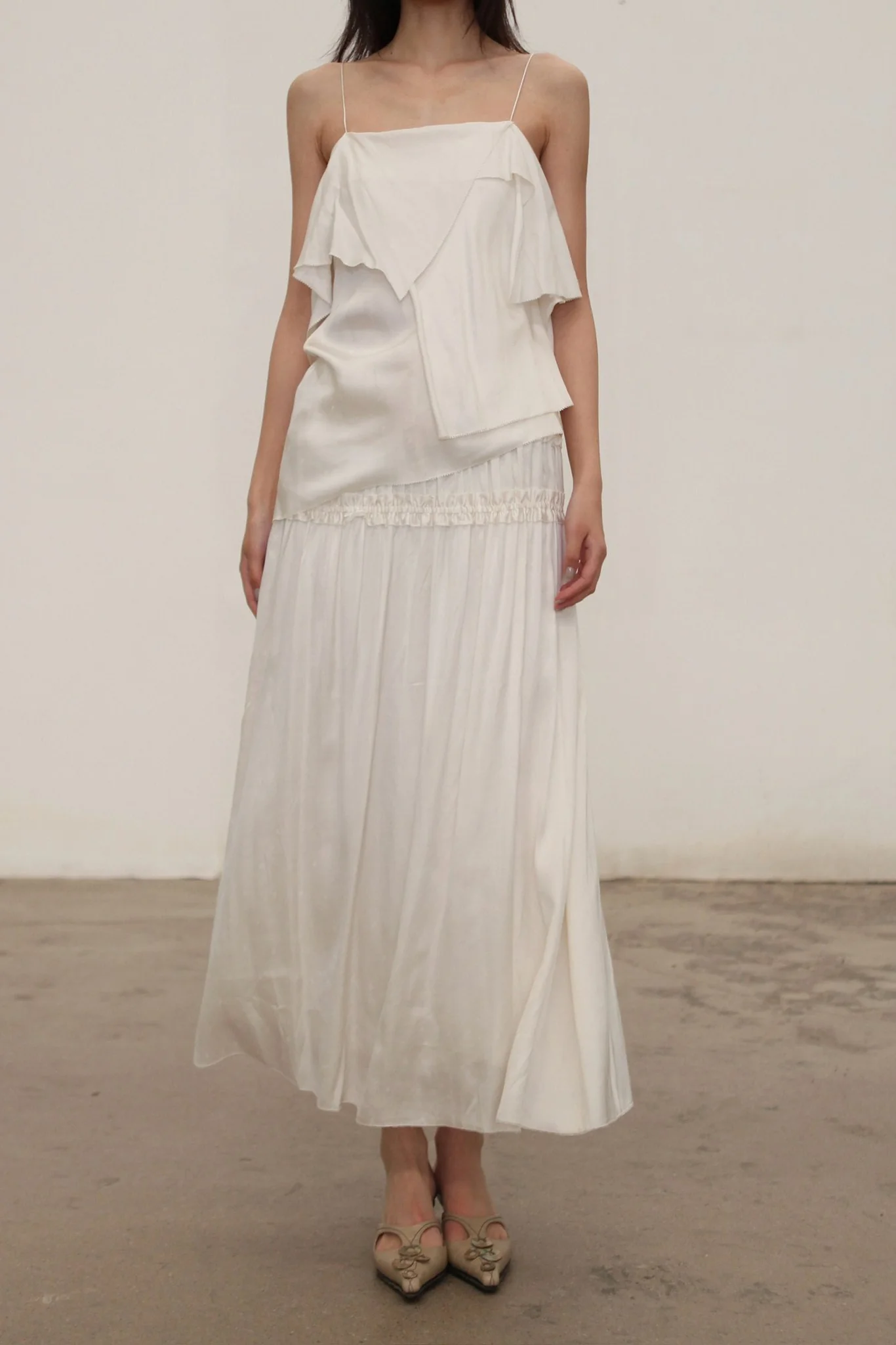 SWAYING SS26 Irregular Strap Tank Top SW-SW26SS1T06-BAI White - Image 2