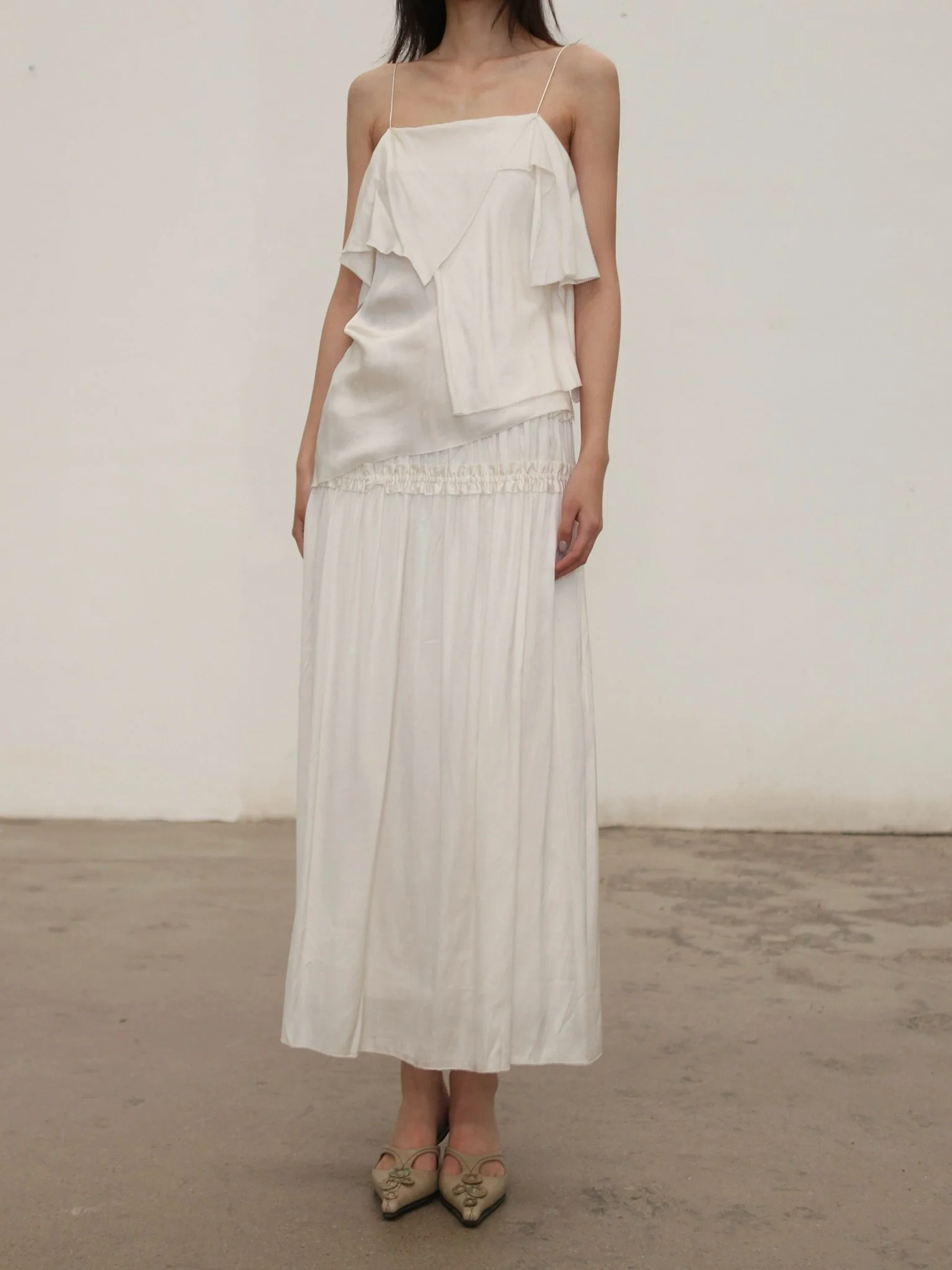 SWAYING SS26 Irregular Strap Tank Top SW-SW26SS1T06-BAI White - Image 4