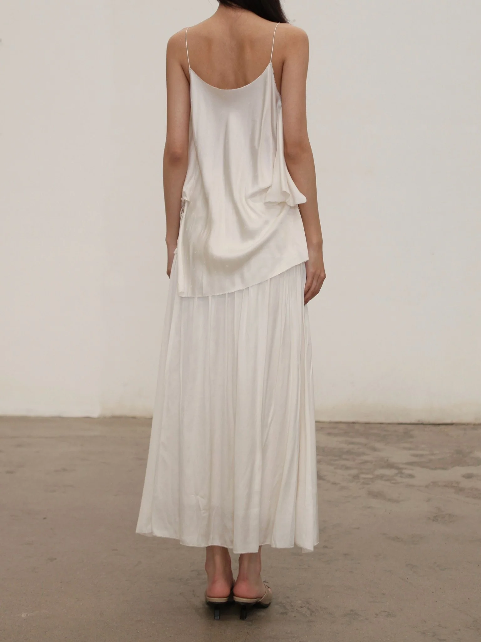 SWAYING SS26 Irregular Strap Tank Top SW-SW26SS1T06-BAI White - Image 5