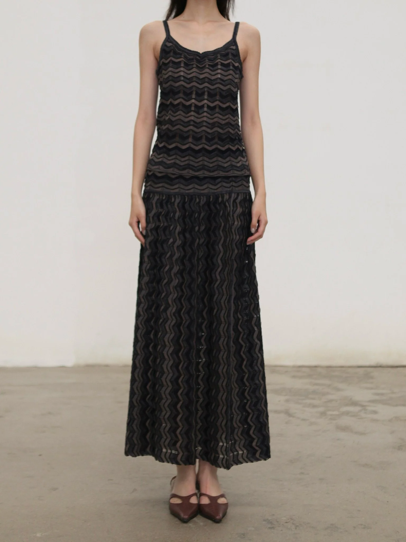 SWAYING SS26 Waist-cinching Pleated Long Skirt SW-SW26SS3B05-HH Black/Grey - Image 7