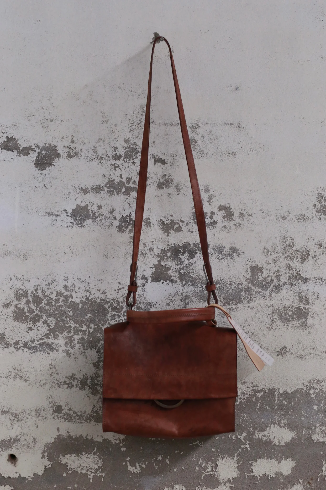 Tagliovivo 25 Spring/Summer Hand-dyed Horse Leather Shoulder Bag SHOULDER S Italy TAG-SHOULDER S-H.D HORSE-Bauxite