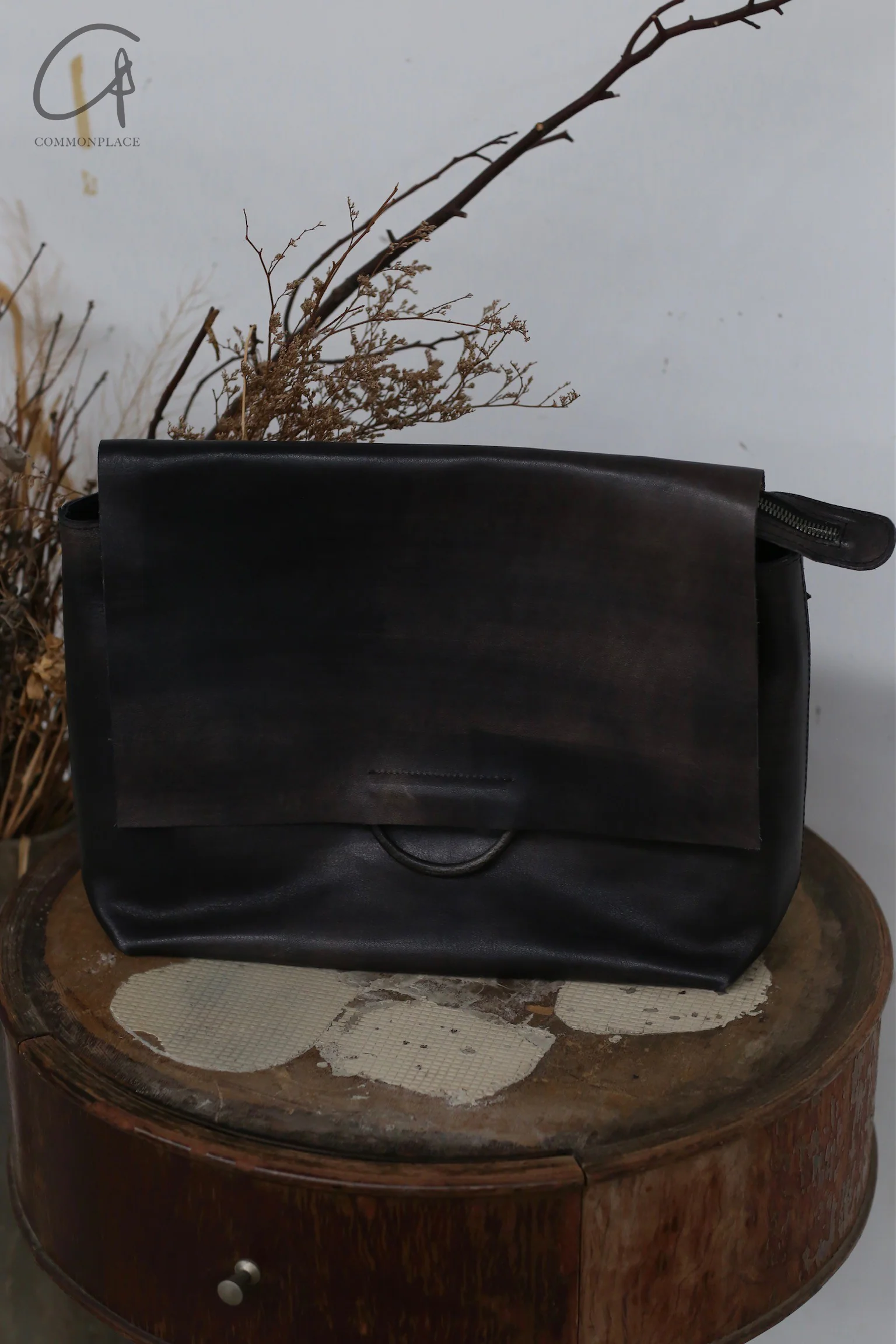 Tagliovivo 25 Spring/Summer Hand-dyed soft horse leather shoulder bag SHOULDER SOFT Italy TAG-SHOULDER SOFT-H.D.HORSE-Abyss
