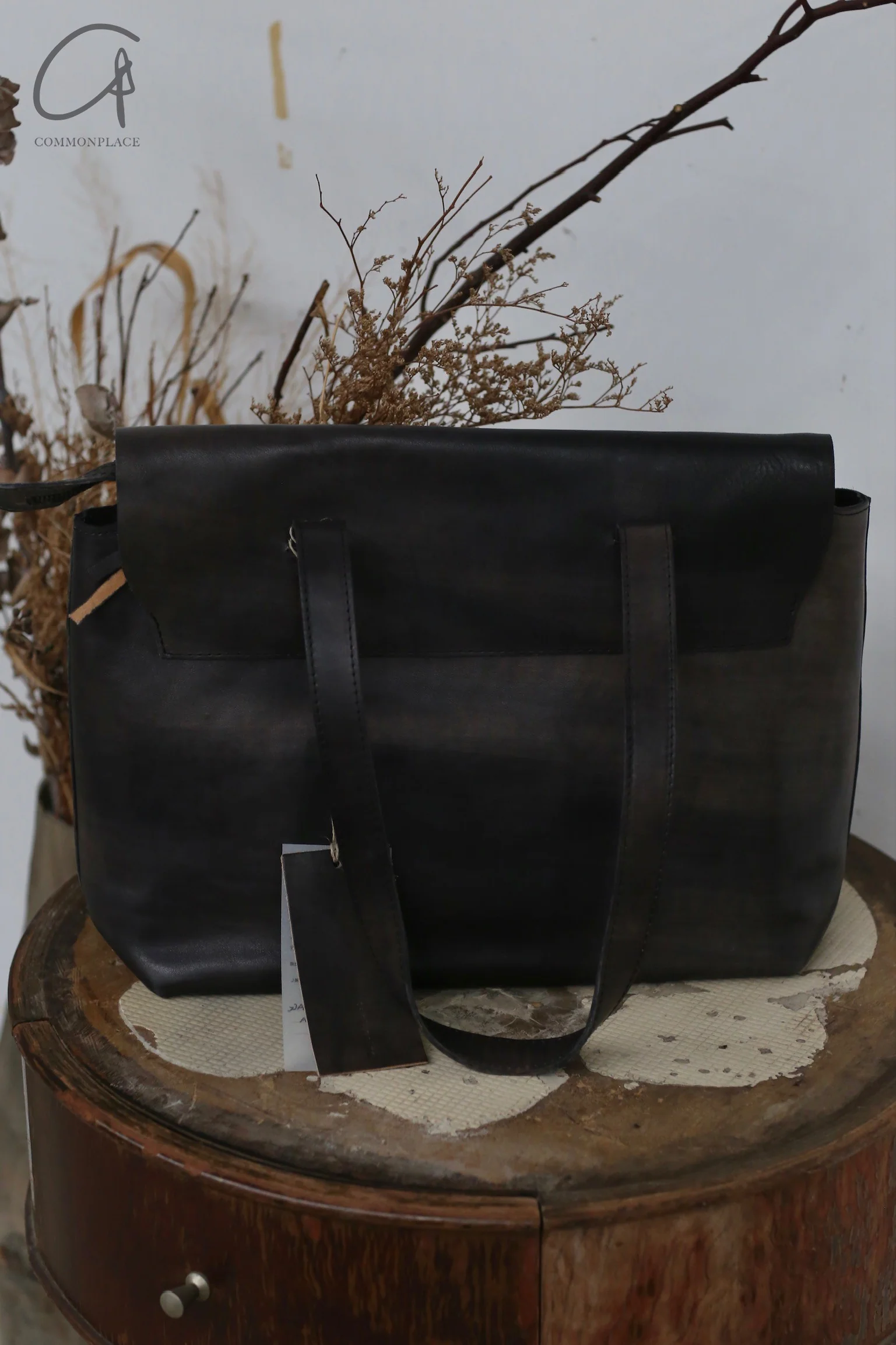Tagliovivo 25 Spring/Summer Hand-dyed soft horse leather shoulder bag SHOULDER SOFT Italy TAG-SHOULDER SOFT-H.D.HORSE-Abyss - Image 4