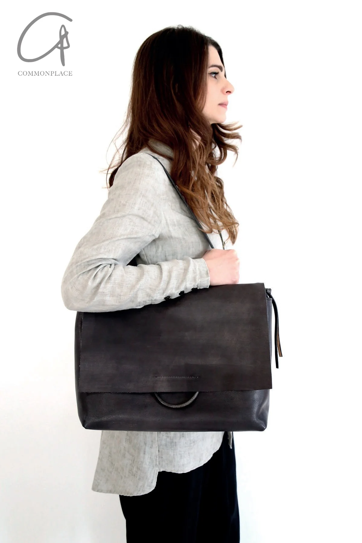 Tagliovivo 25 Spring/Summer Hand-dyed soft horse leather shoulder bag SHOULDER SOFT Italy TAG-SHOULDER SOFT-H.D.HORSE-Abyss - Image 6