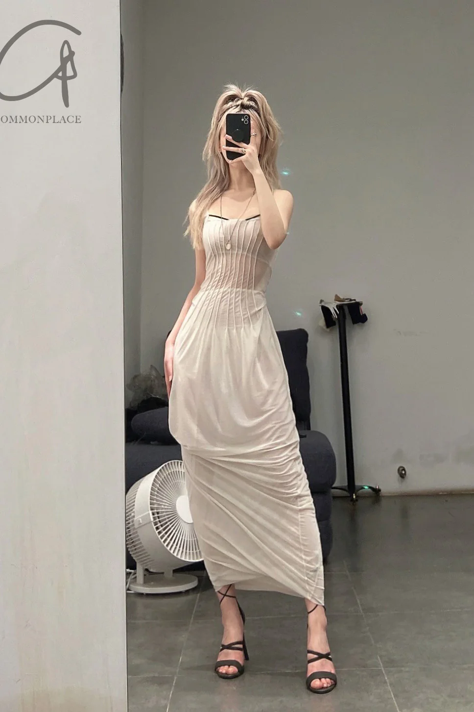 Un Morceau chest detail velvet pleated no dress UM221LS08 White PUM23 - Image 15