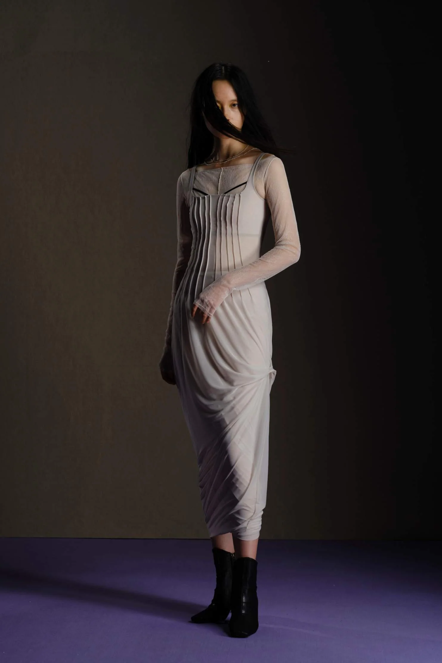 Un Morceau chest detail velvet pleated no dress UM221LS08 White PUM23 - Image 7