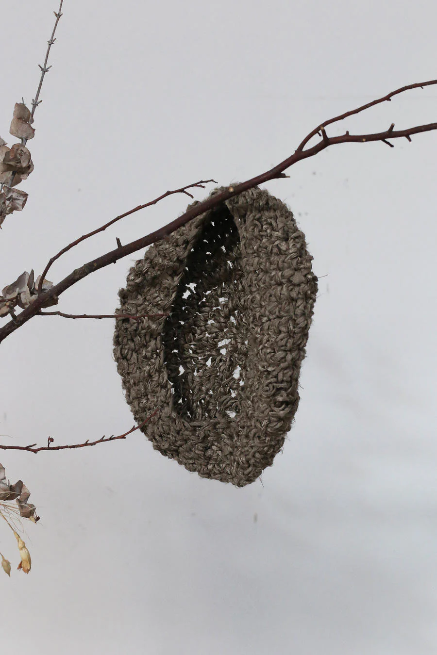Un Morceau Crochet Pearl Beret UM212PS03 Khaki - Image 2
