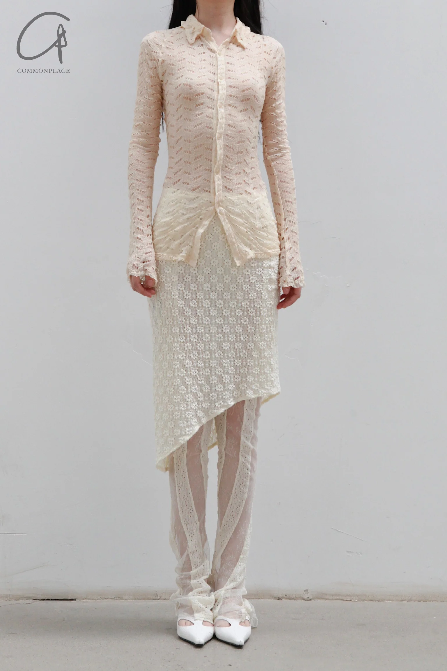 Un Morceau Hollow Stretch Knit Fit Shirt UM231SZ08 Beige - Image 3