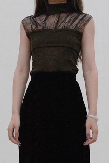 Un Morceau Pleated Lace Turtleneck Sleeveless UM212SZ13 Black/Olive Green PUM13