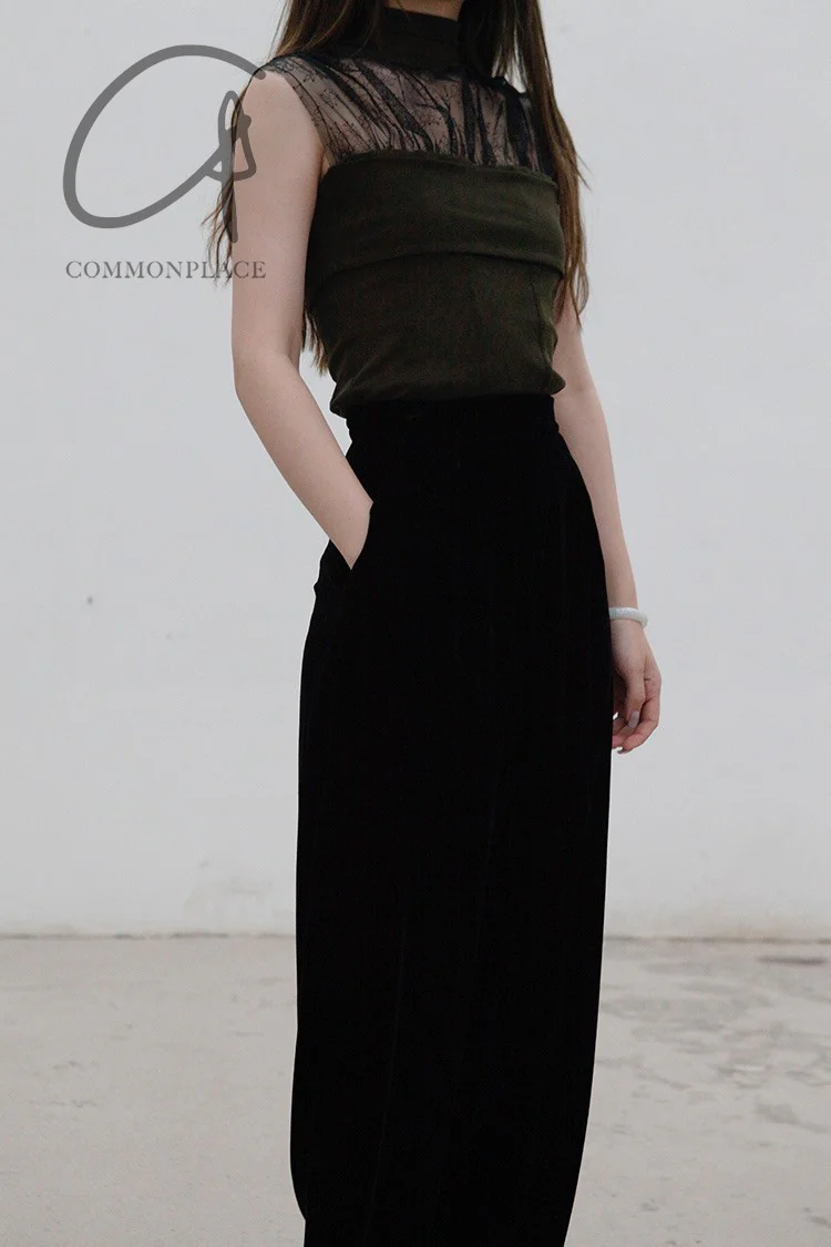 Un Morceau Pleated Lace Turtleneck Sleeveless UM212SZ13 Black/Olive Green PUM13 - Image 2