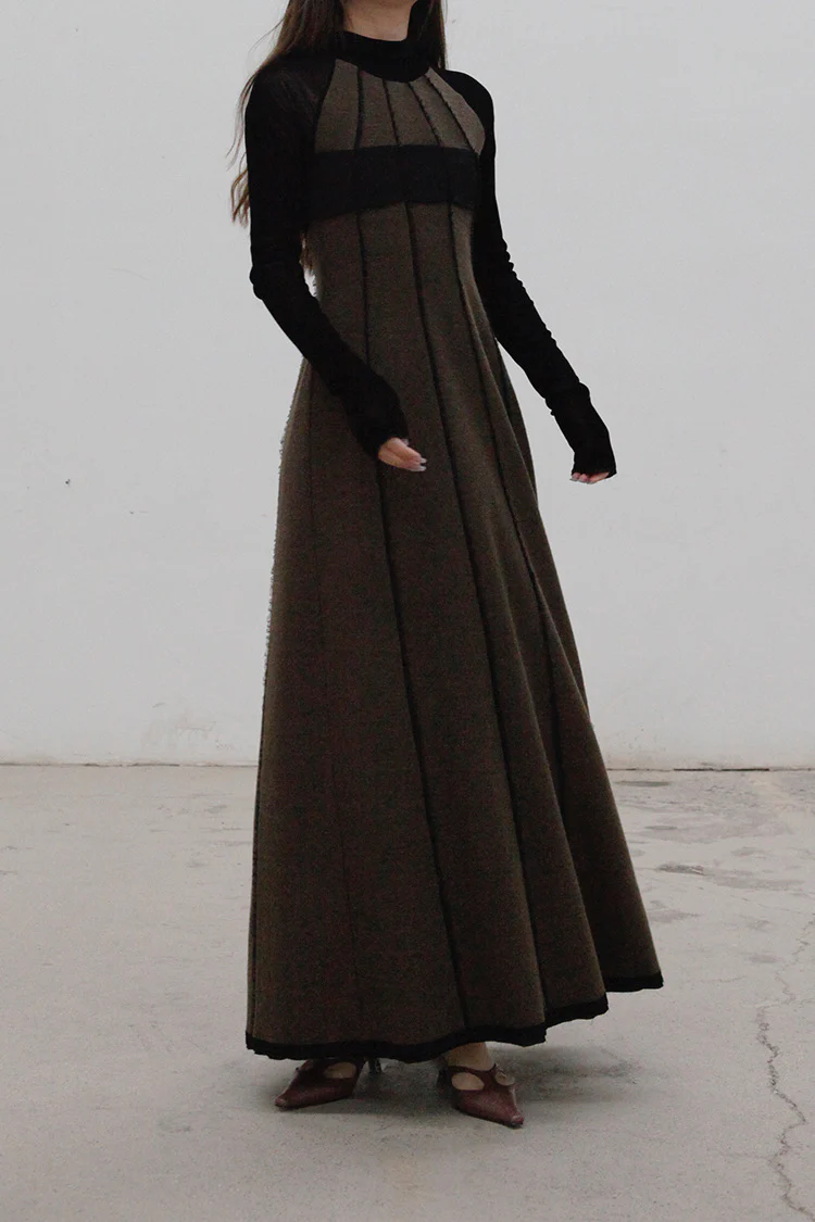 Un Morceau Raglan High Neck and Chest Panel Dress UM212LS10 Black/Olive Green PUM12 - Image 4