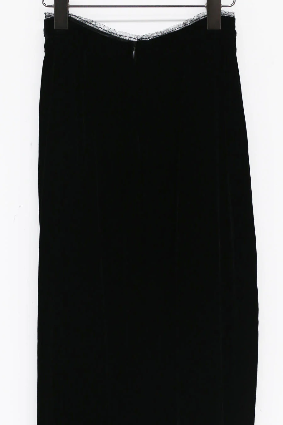Un Morceau Velvet Cocoon Asymmetrical Skirt UM212XZ03 Black - Image 10