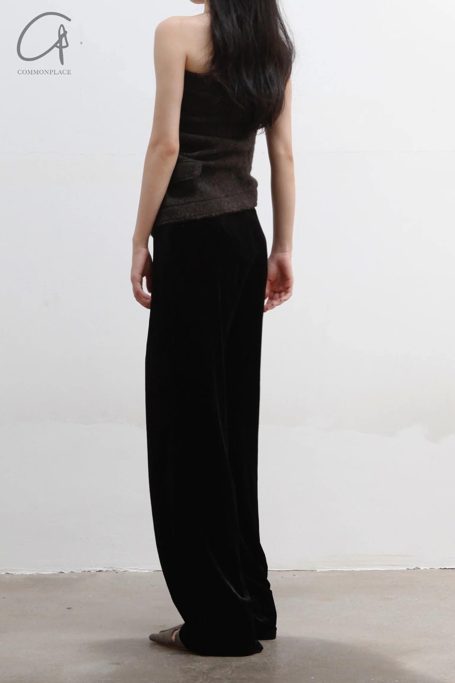 Un Morceau Velvet Lace Ripped Straight Pants AW22 UM222XZ08 Black - Image 17