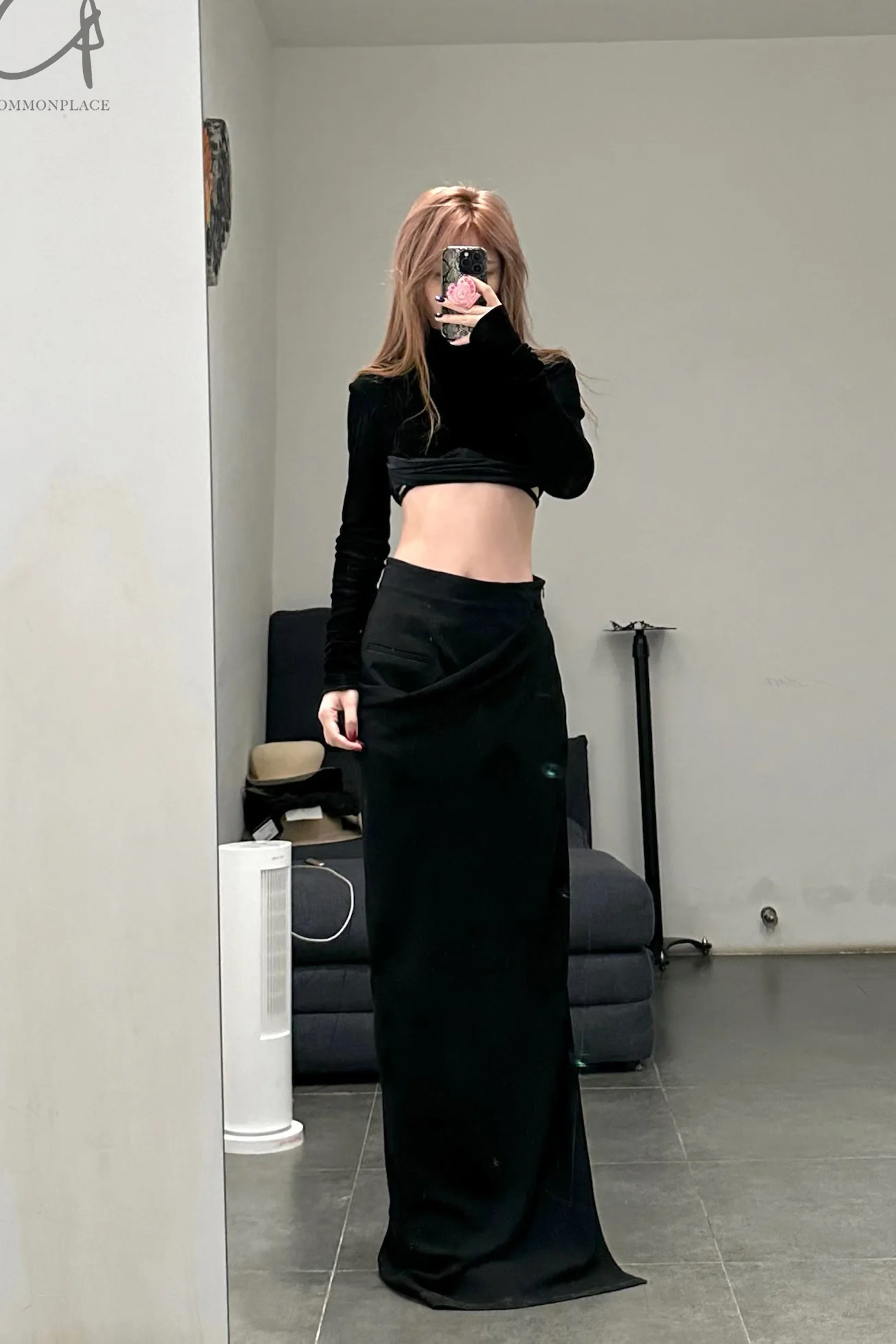 Un Morceau wool knitted crinkled stretch band crop top AW22 UM222SZ15 black - Image 5