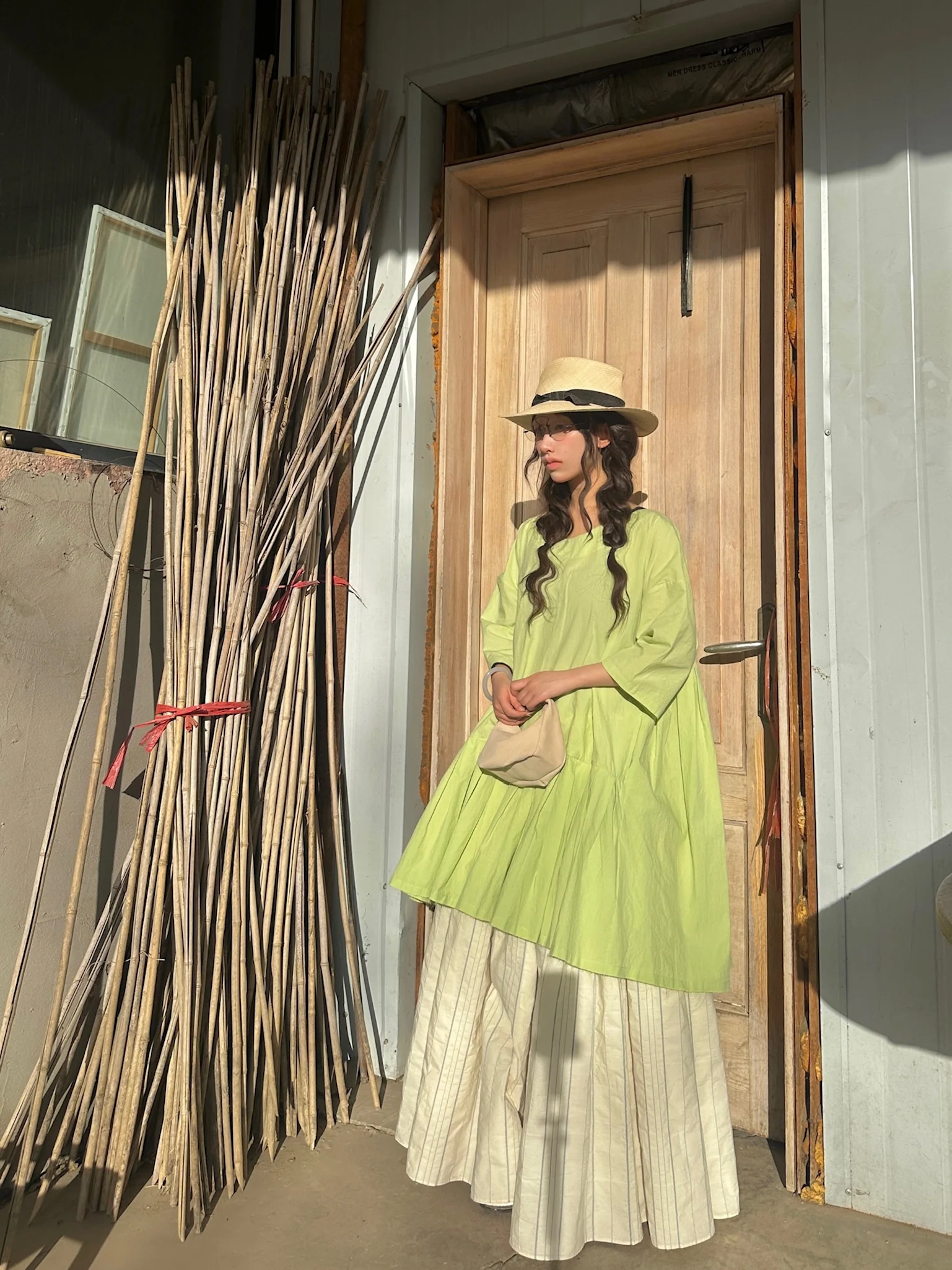 UNISECON 25 Spring/Summer Outline Pleated Skirt USC-U11W67A-MB Off-White USC-U11W67B - Image 5