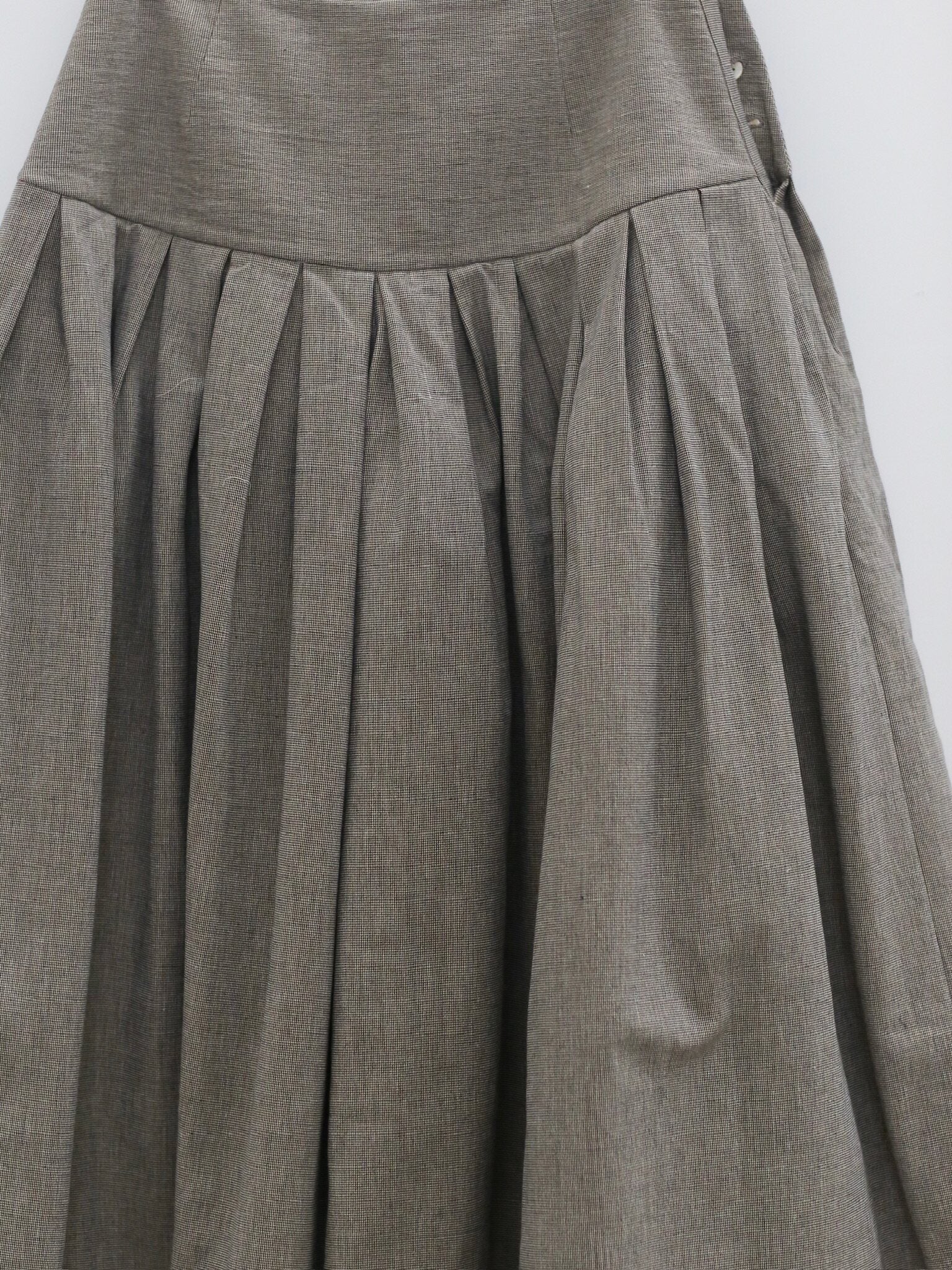 UNISECON SS26 Long Pleated Skirt Pants USC-U13W02-GREY - Image 3
