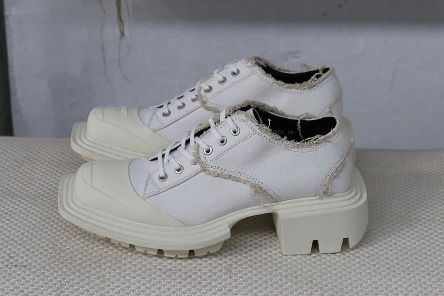 Untitlab canvas white Derby shoes AW1211102 - Image 5
