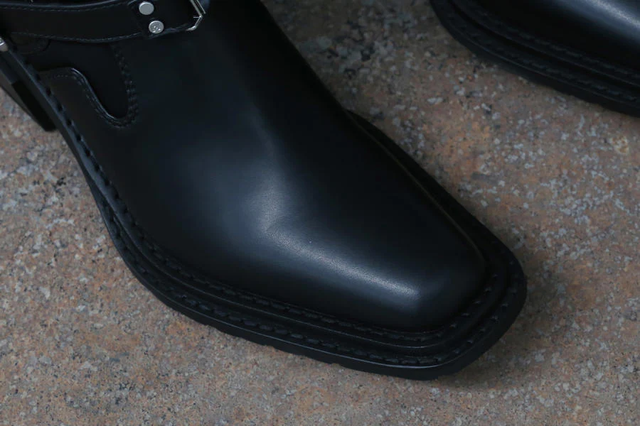 Untitlab matte black strap-on boots with bag AW201301 PU1 - Image 9