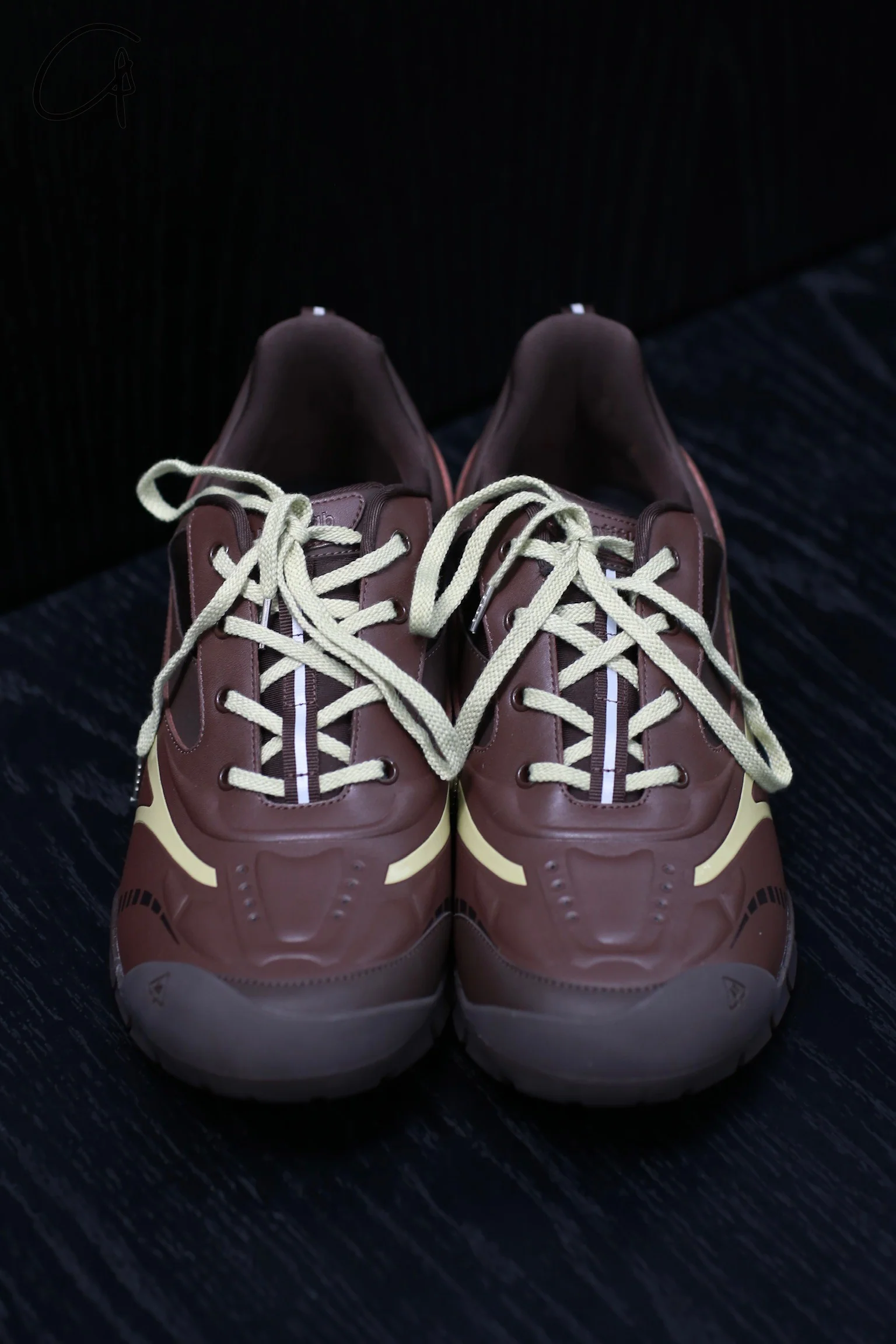 untitlab tethered racing sneaker series UTB-UN031102-QKL chocolate PU8 - Image 2