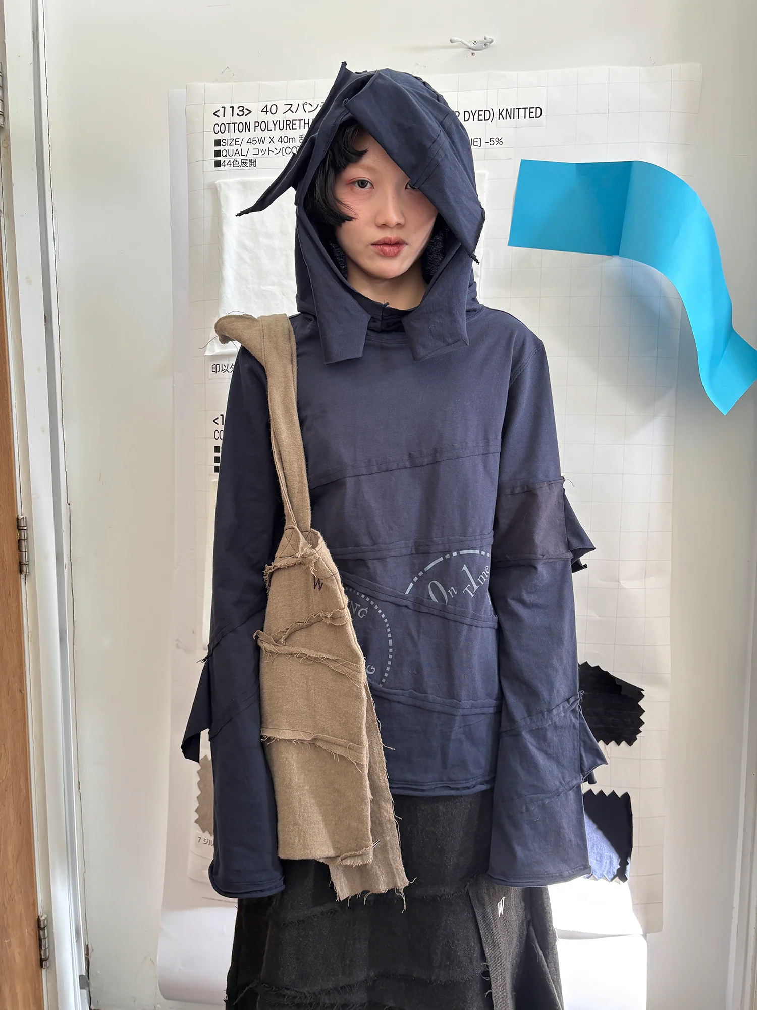 VeniceW 25 Autumn and Winter Hooded T-shirt VCW-T1-Night - Image 8