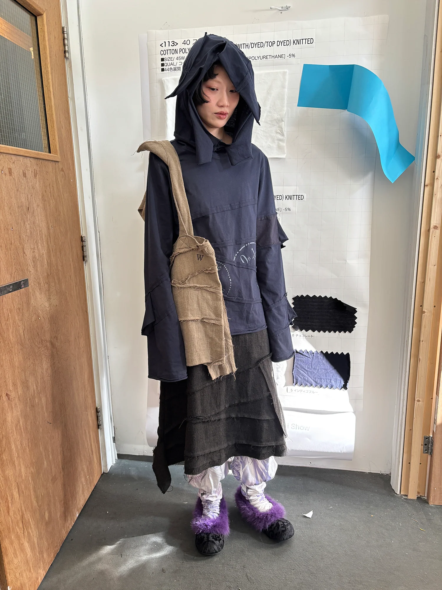 VeniceW 25 Autumn and Winter Hooded T-shirt VCW-T1-Night - Image 9