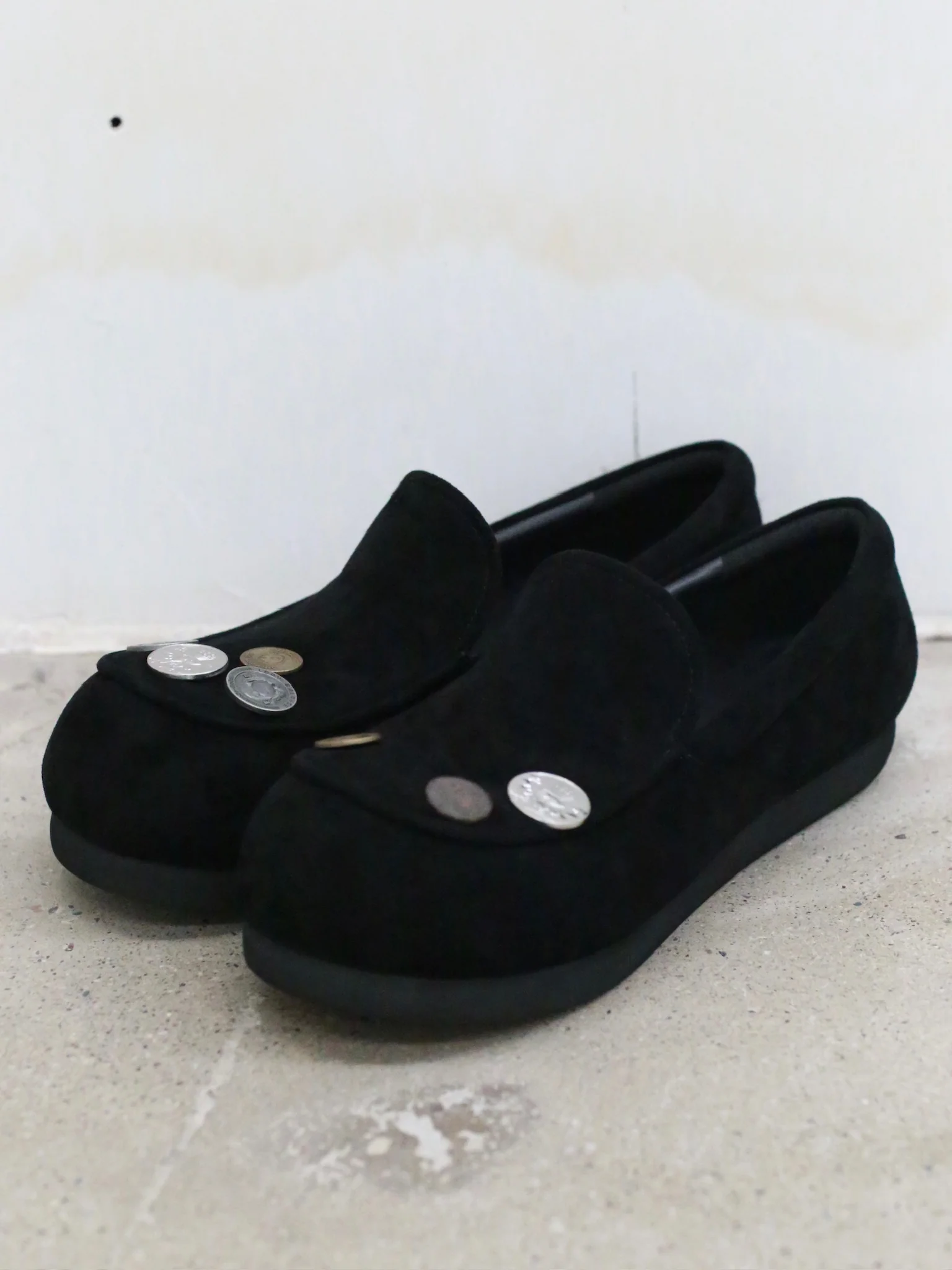 VeniceW Round Toe Coin Shoes VCW-01:S1-HEI Black - Image 3