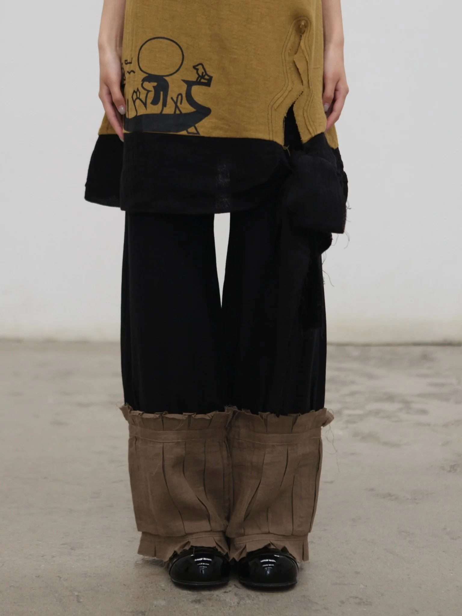 VeniceW Spring/Summer 2026 Bucket-Style Track Pants, Thailand, Loose and Comfortable, VCW-SS26 SP3-Earth - Image 5