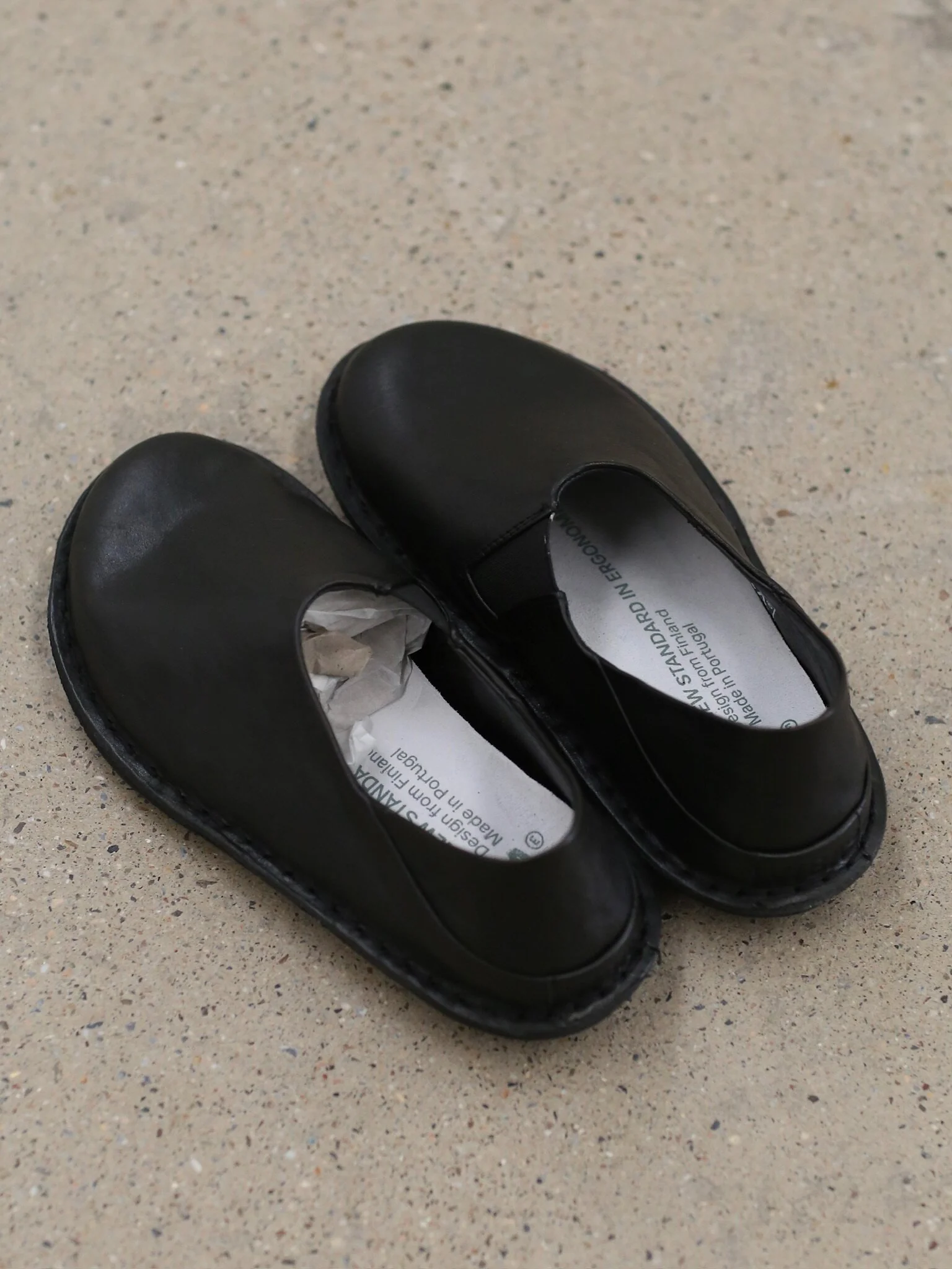 VIBAe Portuguese handmade ZUMA vegetable-tanned leather slippers, reversible, suitable for long walks. VIBA-ZUMA Leather/Bio Suede-PB Preto Black (VIBA-ZUMA Leather/Bio Suede) - Image 3