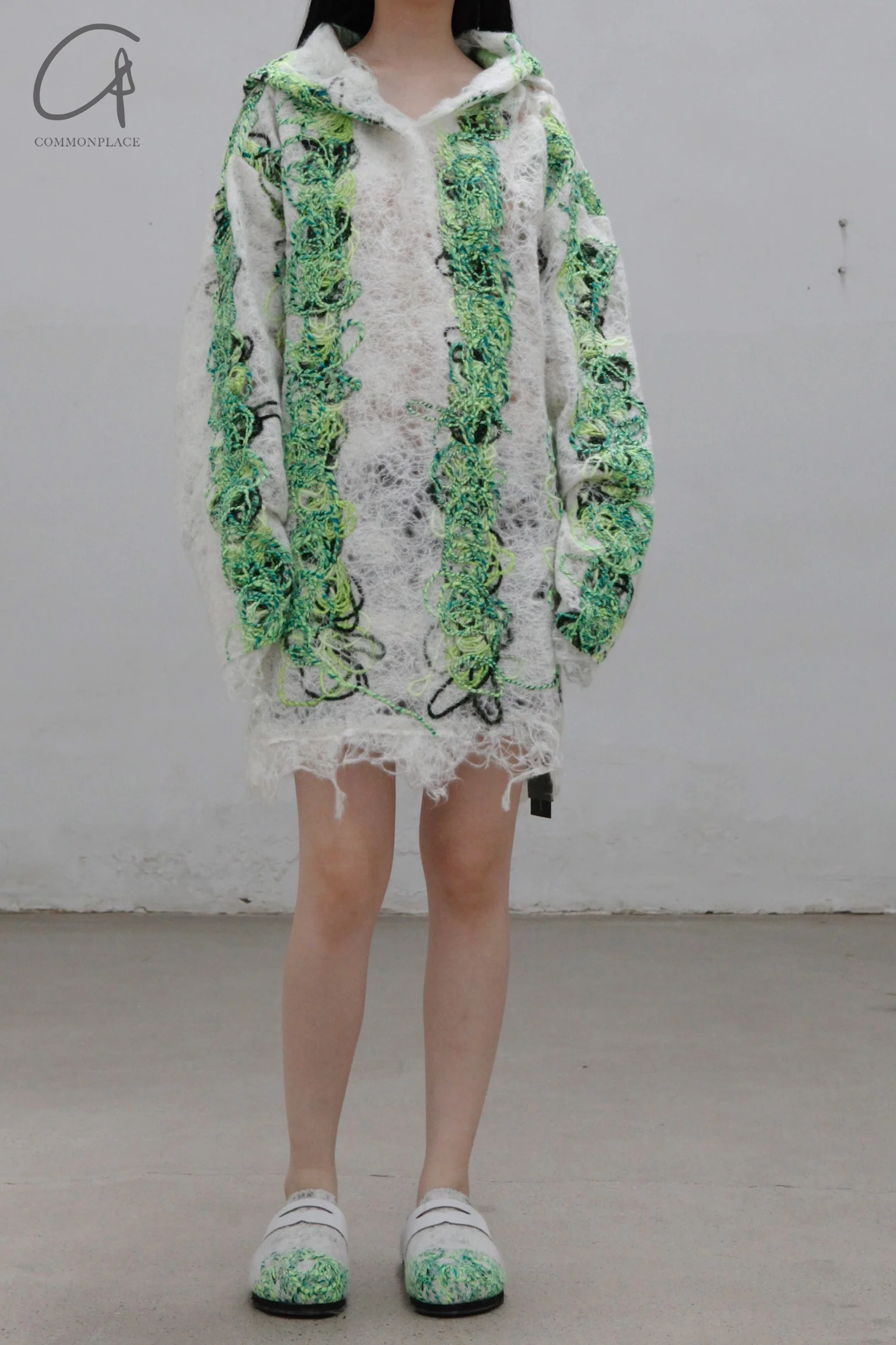 Vitelli clogs SS22_DMBF01_M6 green and white PV12 - Image 6