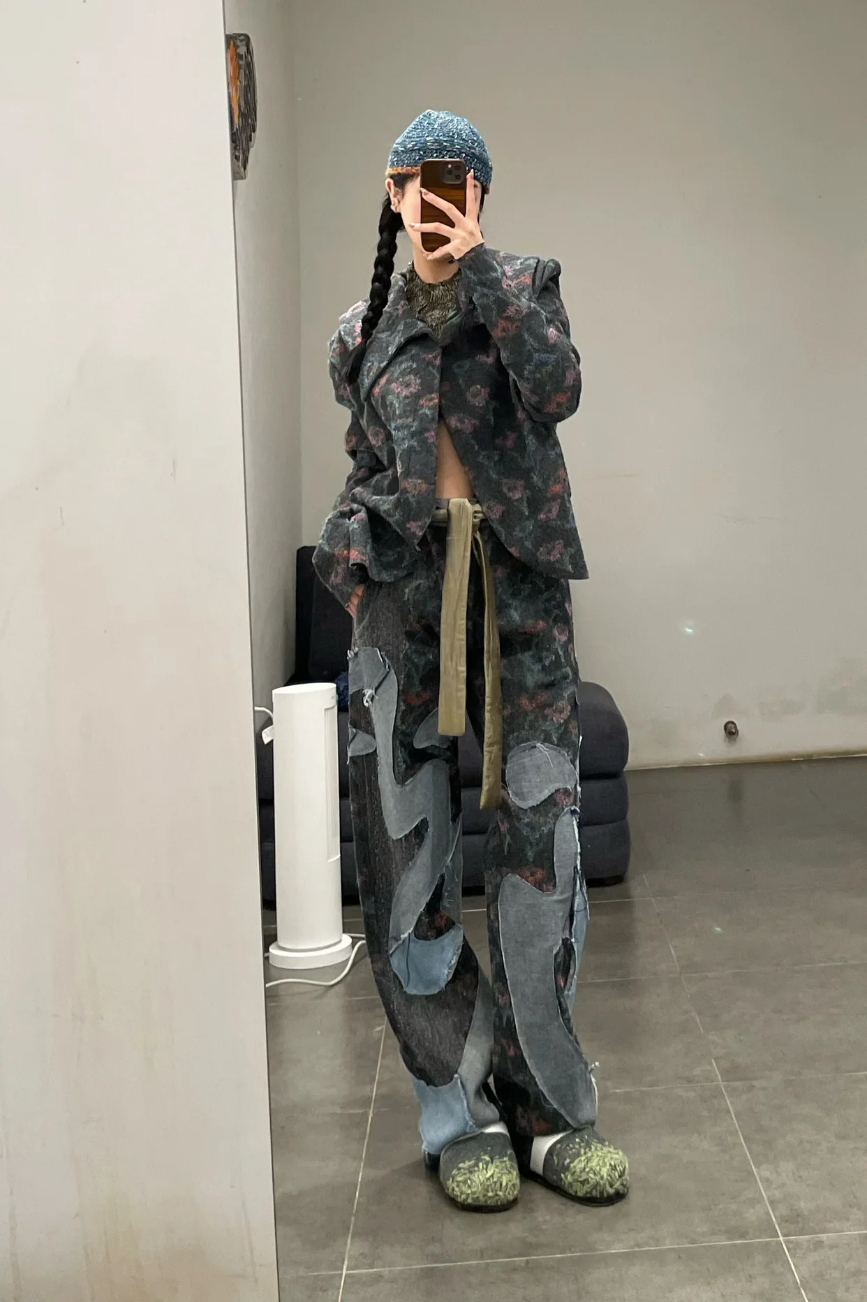 Vitelli embroidered silk (flower) loose jeans PFW23_VIT023 - Image 17