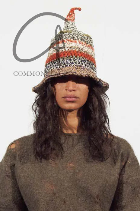 Vitelli hook needle cap FW22_OKT_B014A PV15 - Image 4