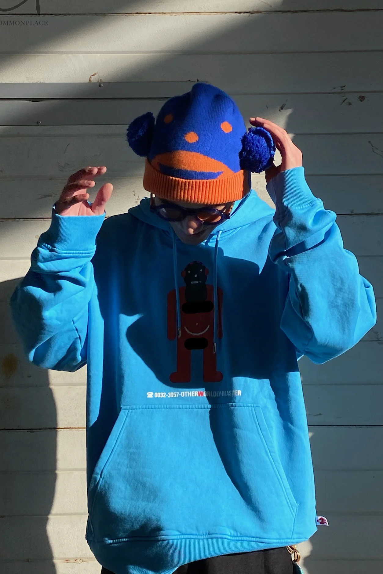 Walter Van BeirendonCK large hoodie AW22-23 8006 blue - Image 5