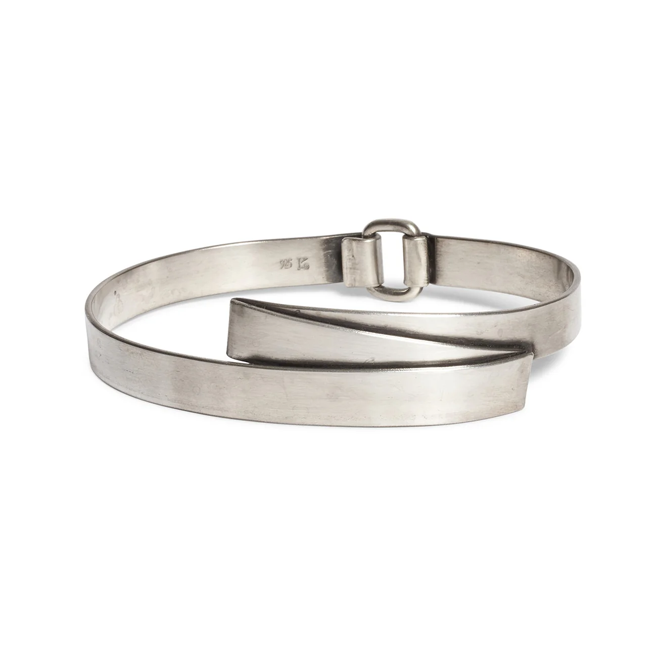 WERKSTATT MUNCHEN Closed Tag Bracelet Collection, 925 Sterling Silver, High-Quality German Handcraftsmanship, WM-M2221 PWM12