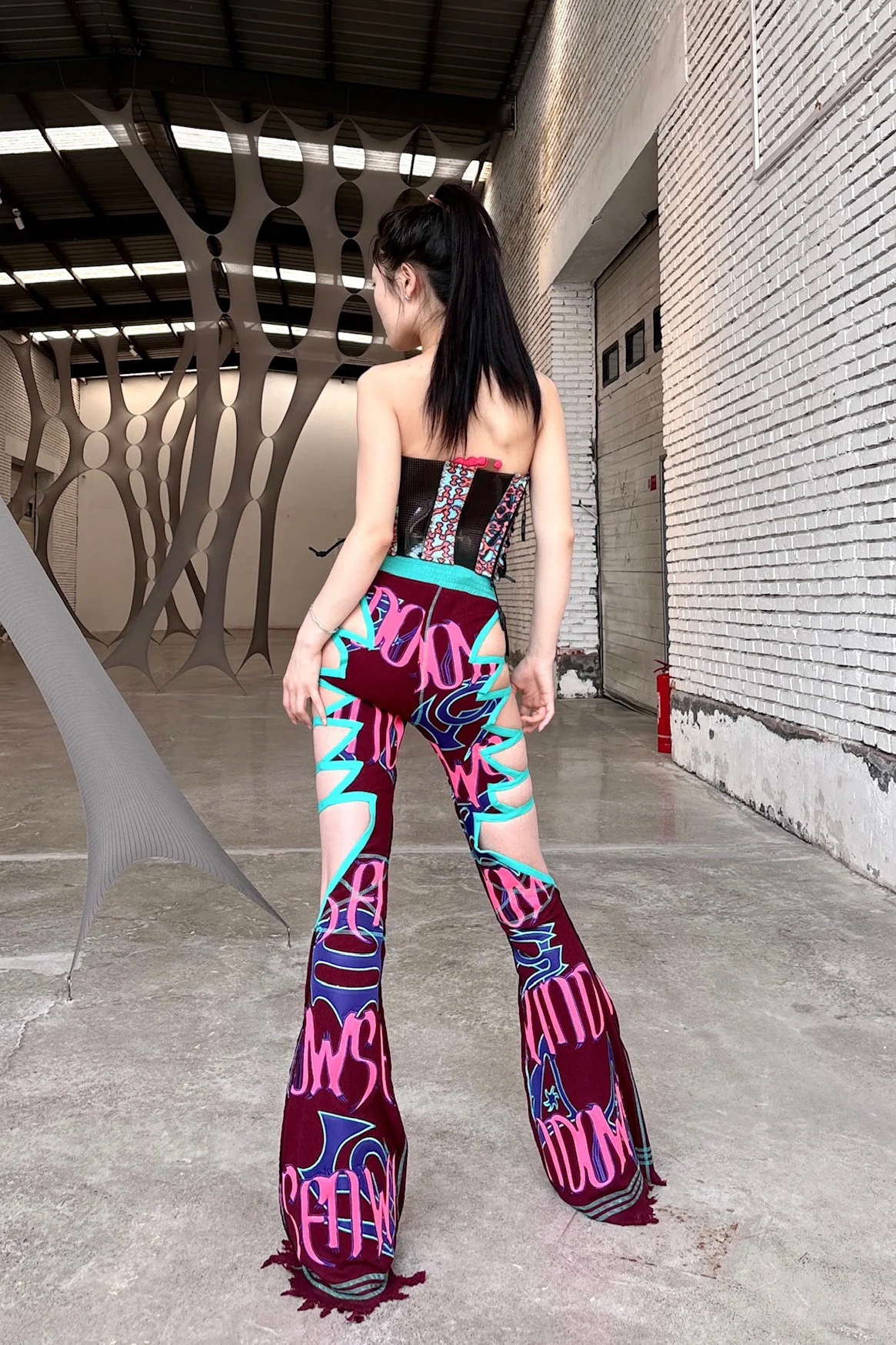 WINDOWSEN Graphic Lace Up Corset 24T003BL (24T003) - Image 11