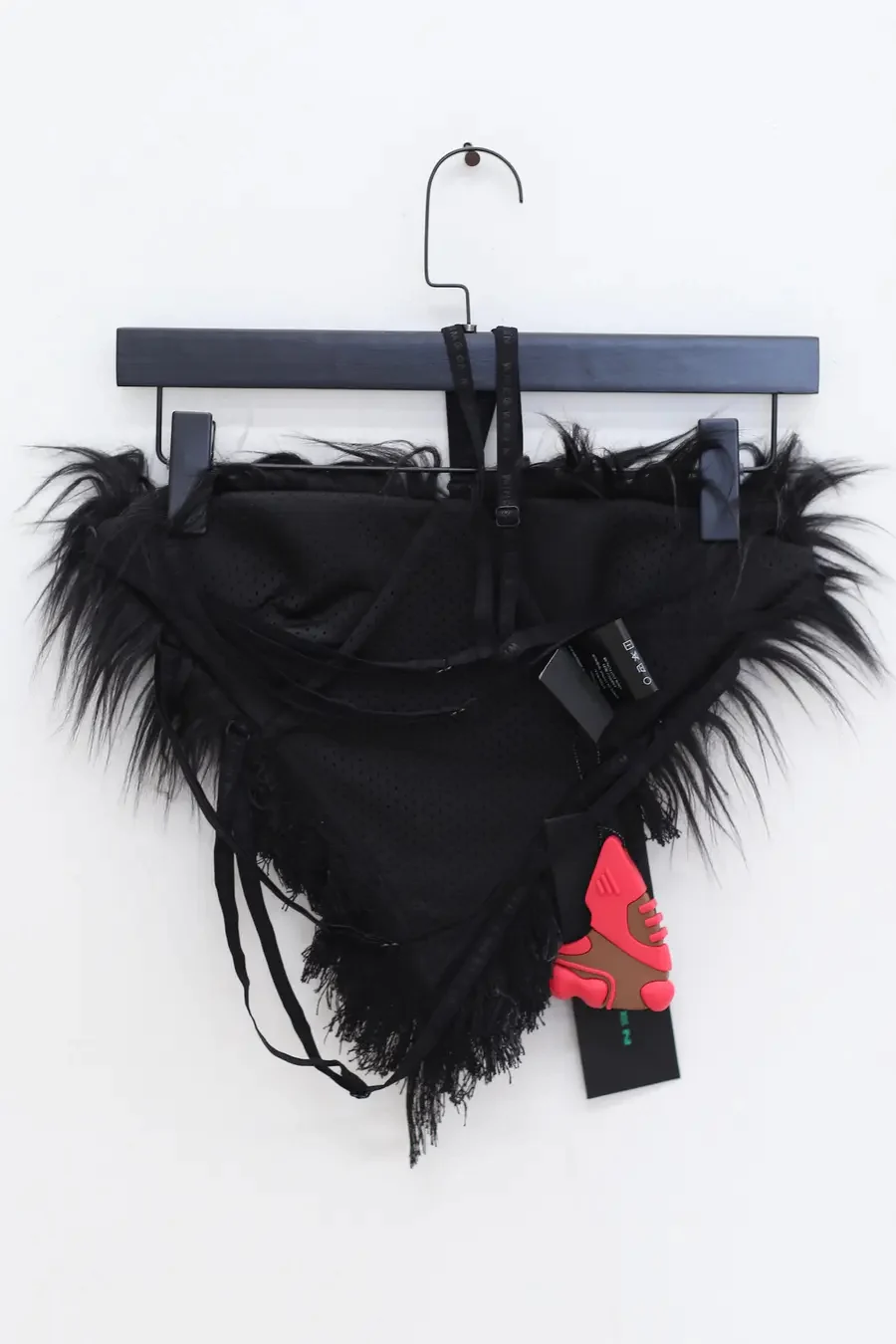 WINDOWSEN halter neck midriff-baring faux fur top 24T014BK - Image 4