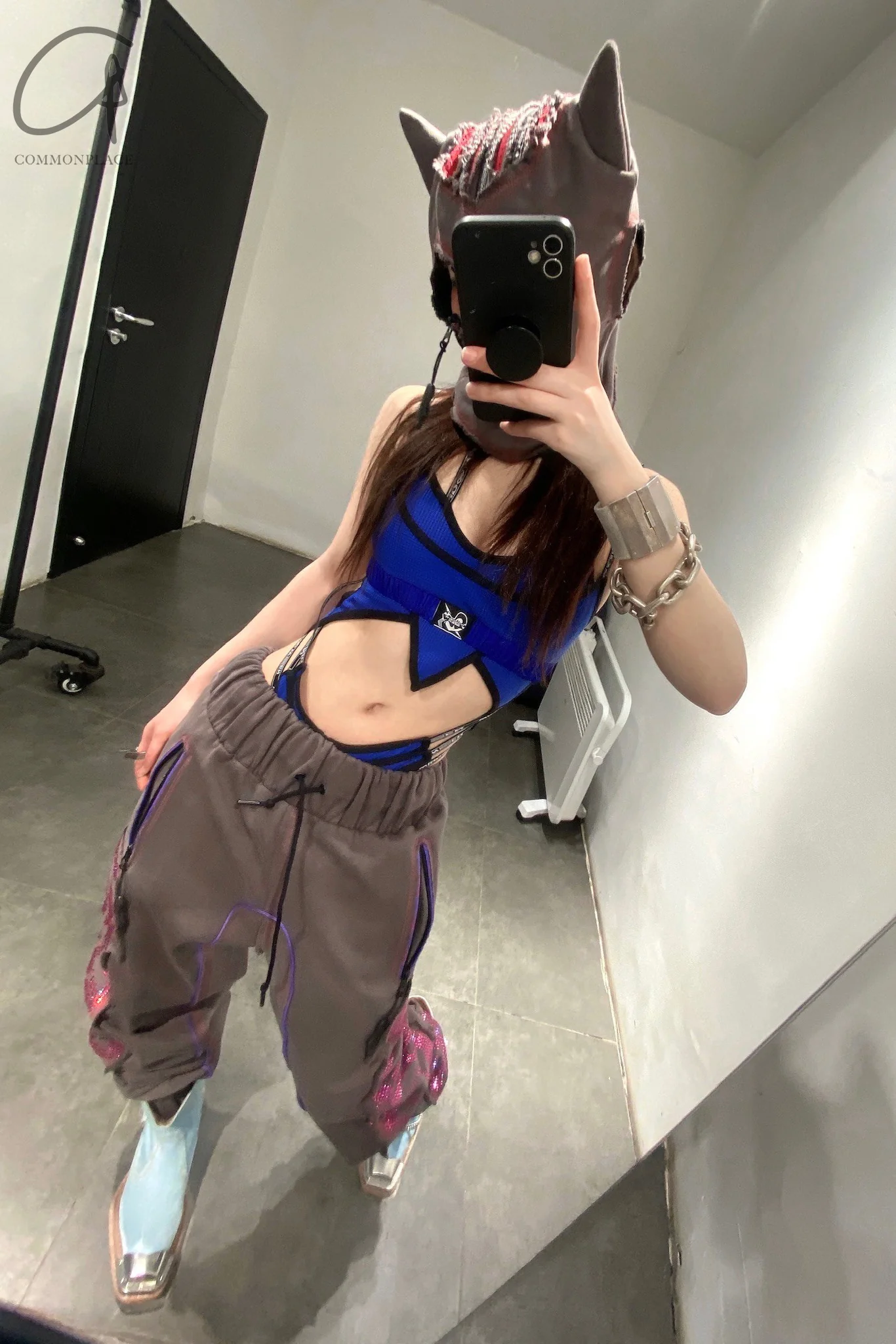 WINDOWSEN hot diamond logo sweatpants SS22P024BR dark grey PW19 - Image 2
