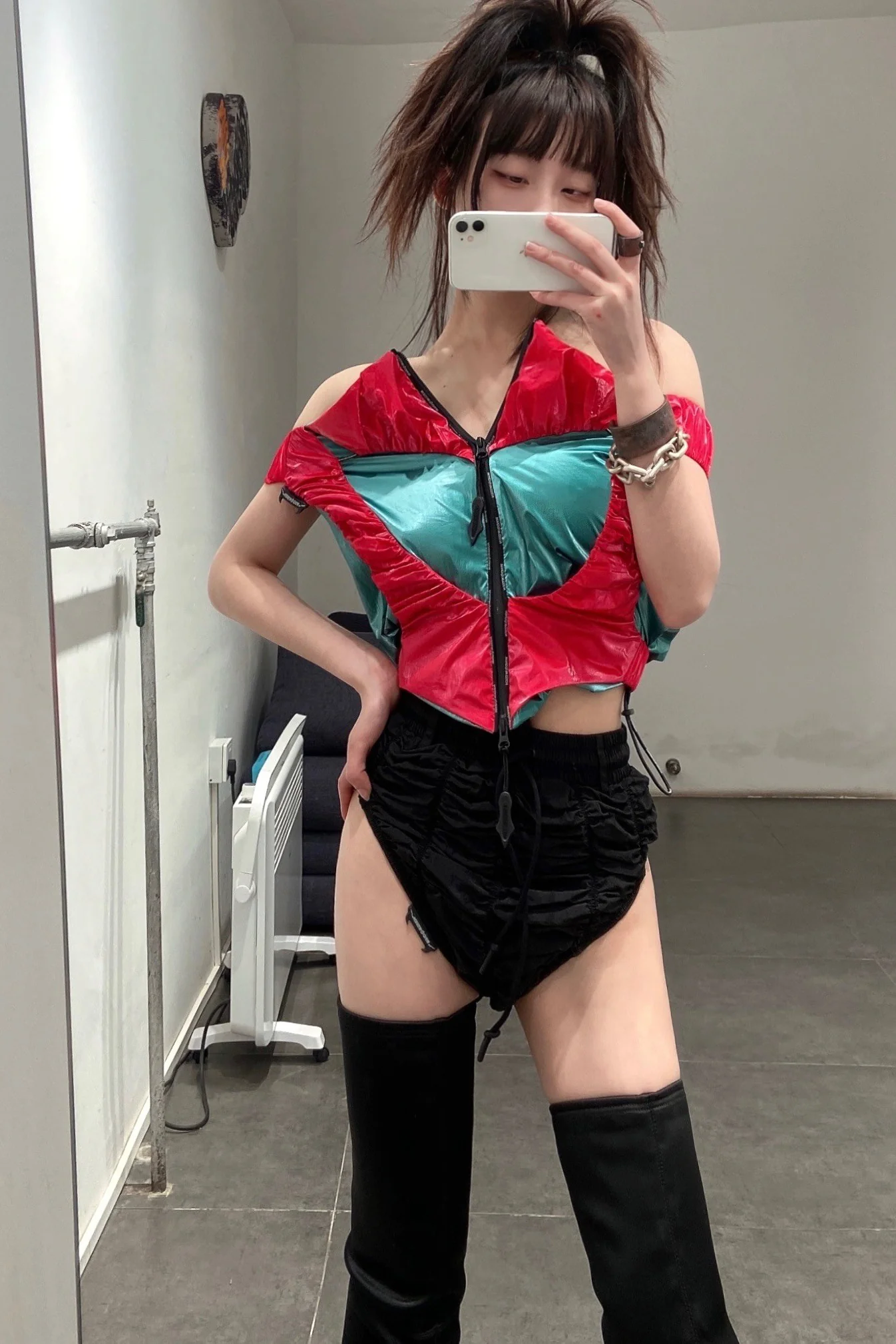 WINDOWSEN Pleated Shorts SS22P020BK - Image 9