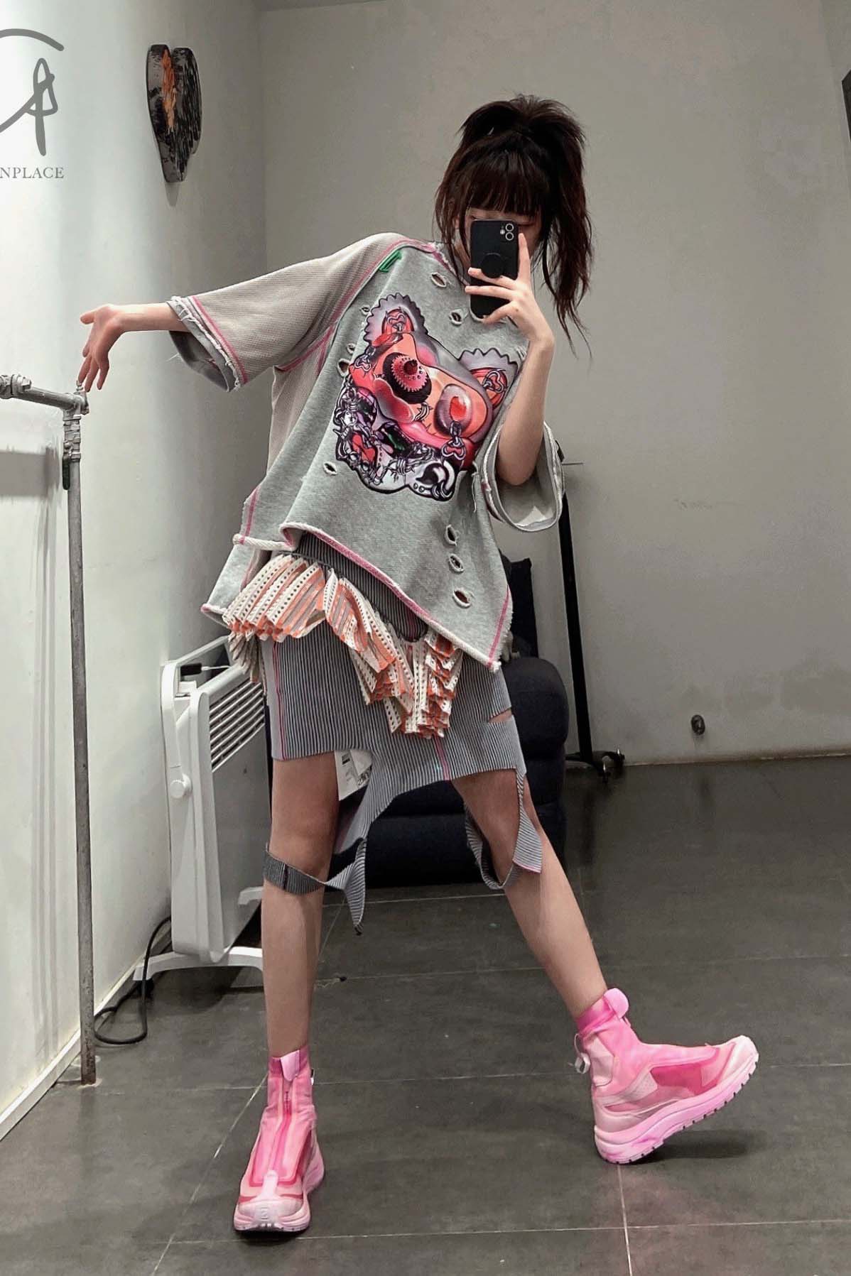 WINDOWSEN Printed Distressed Patchwork Short Sleeves SS22T051GR Grey PW18 - Image 10
