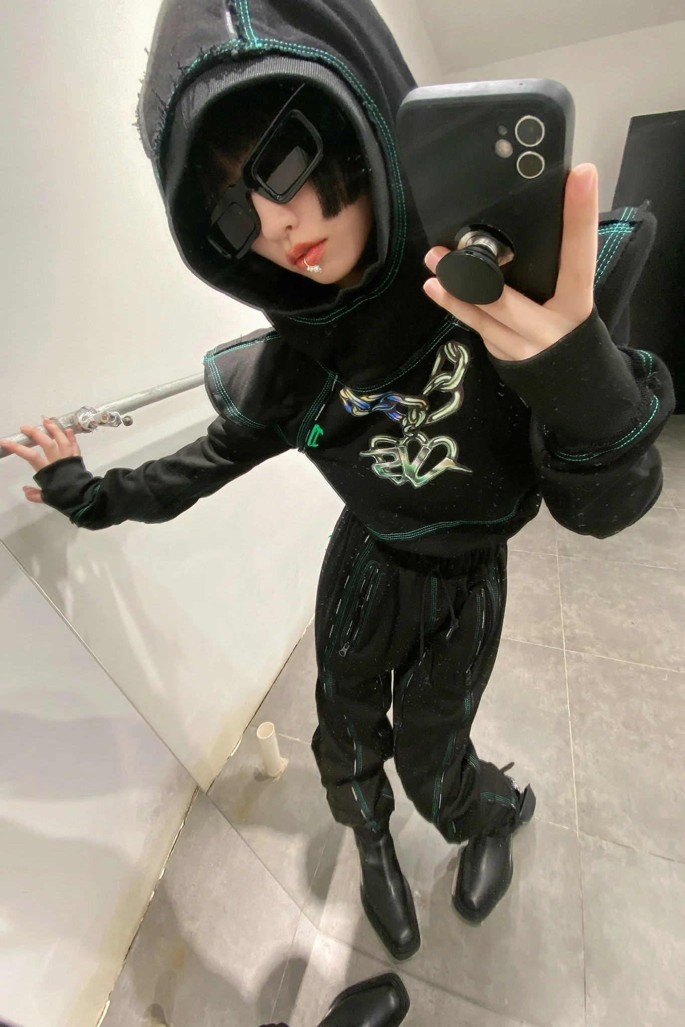 WINDOWSEN Short Sweatshirt with Shoulder Pads WA21-G2-11-C1 PW3 - Image 12