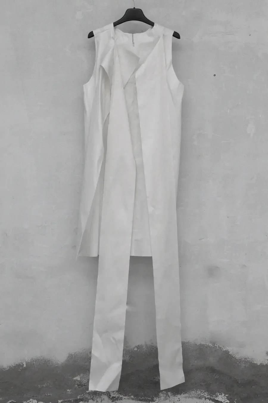 Yang Li back cut ribbon sleeveless dress F7185 IN-BAI white - Image 9